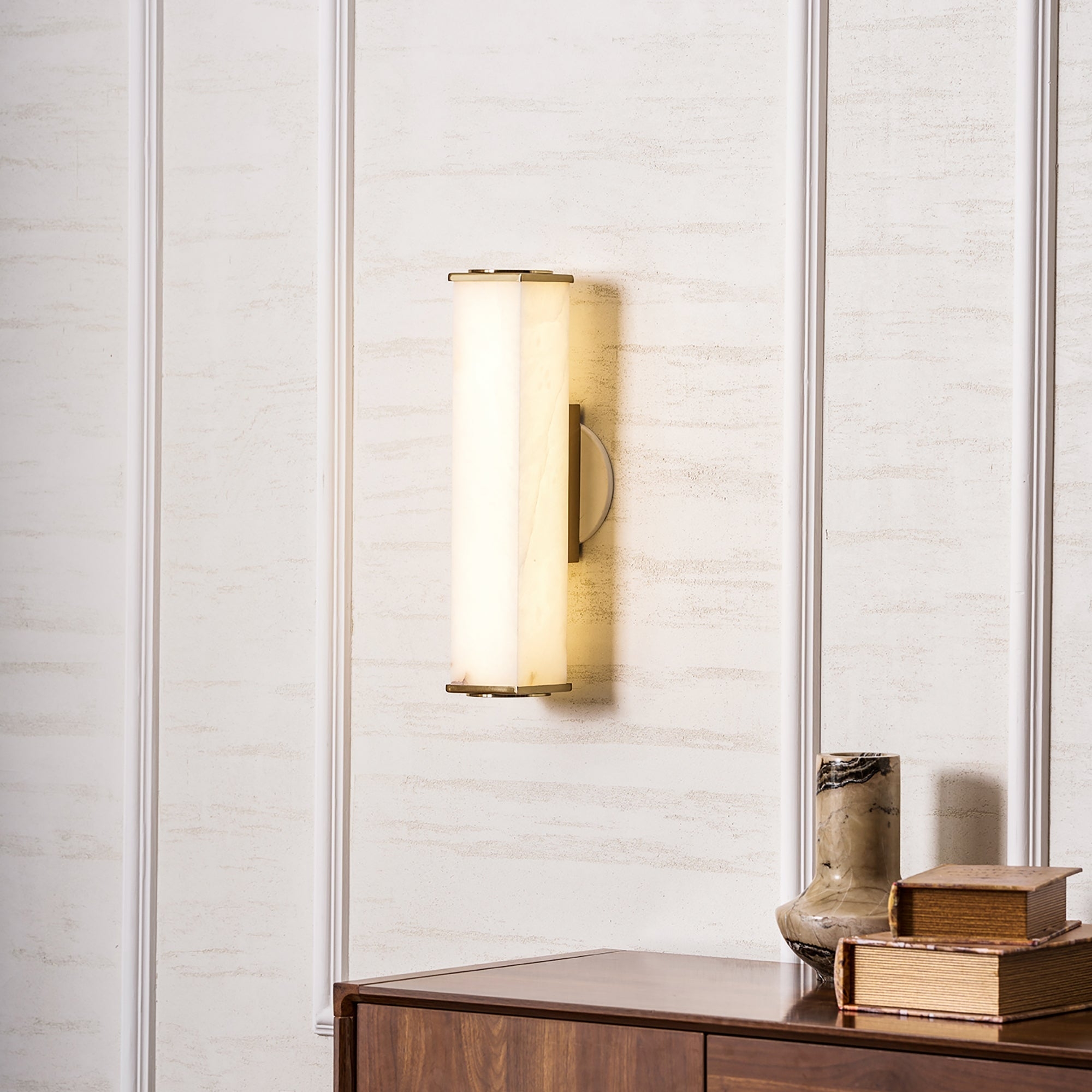 Cuboid Alabaster Wall Light D398