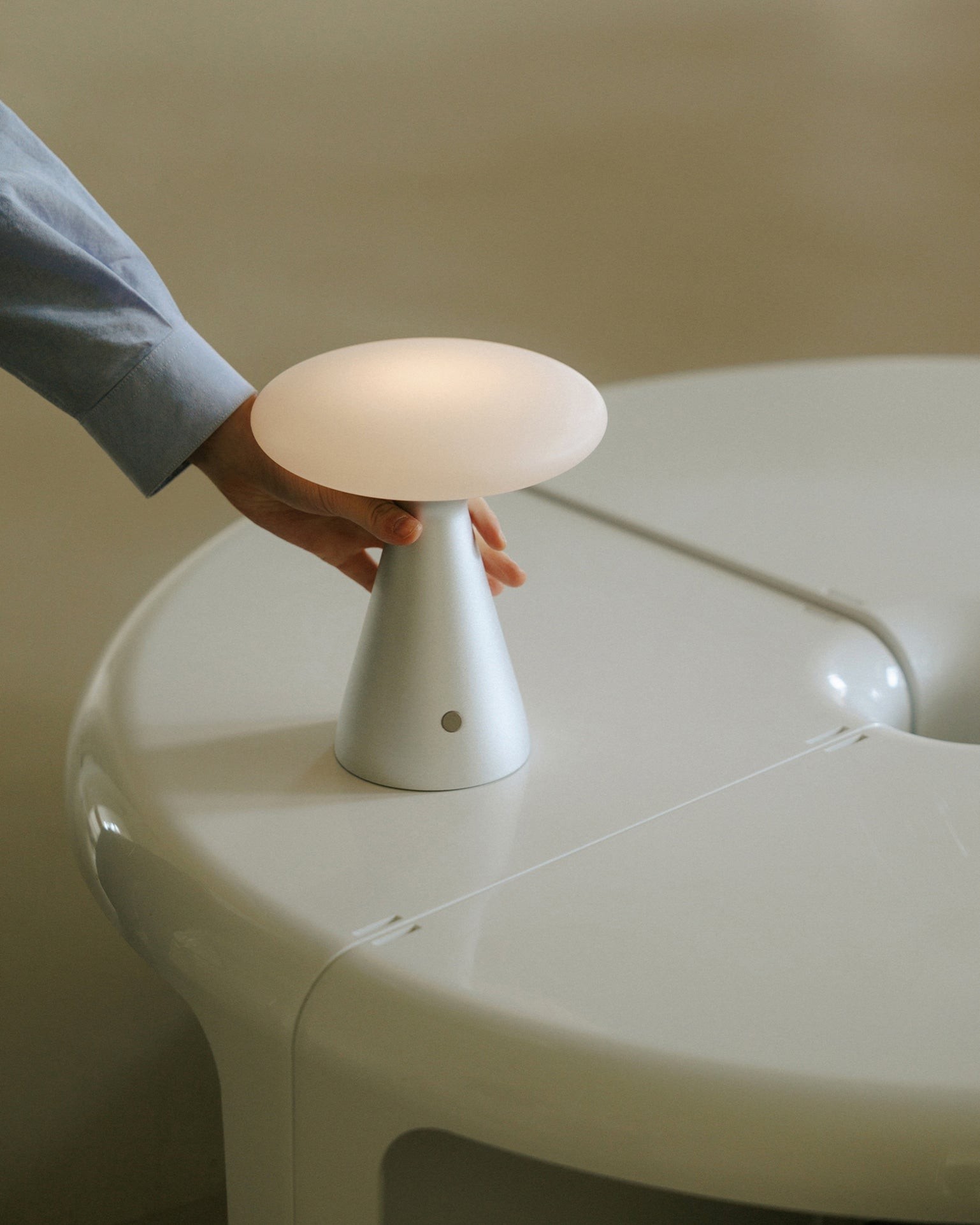 Simple Style Touch Dimming Table Lamp K440