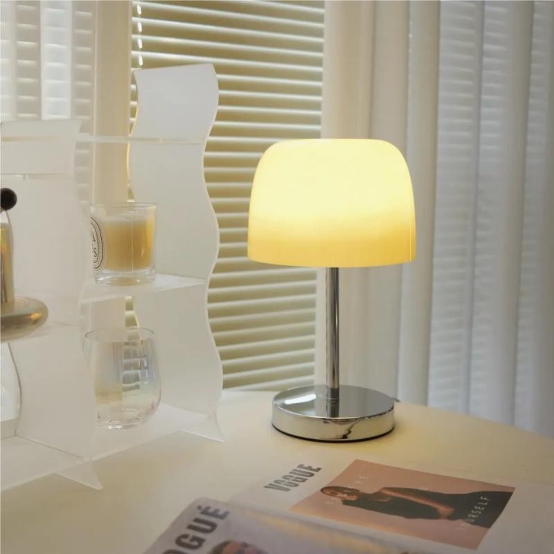 Bauhaus Minimalist Vintage Table Lamp K24