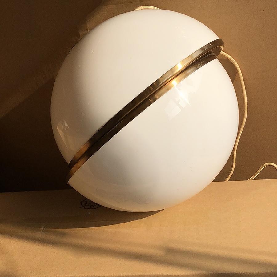 Crescent Pendant Lamp