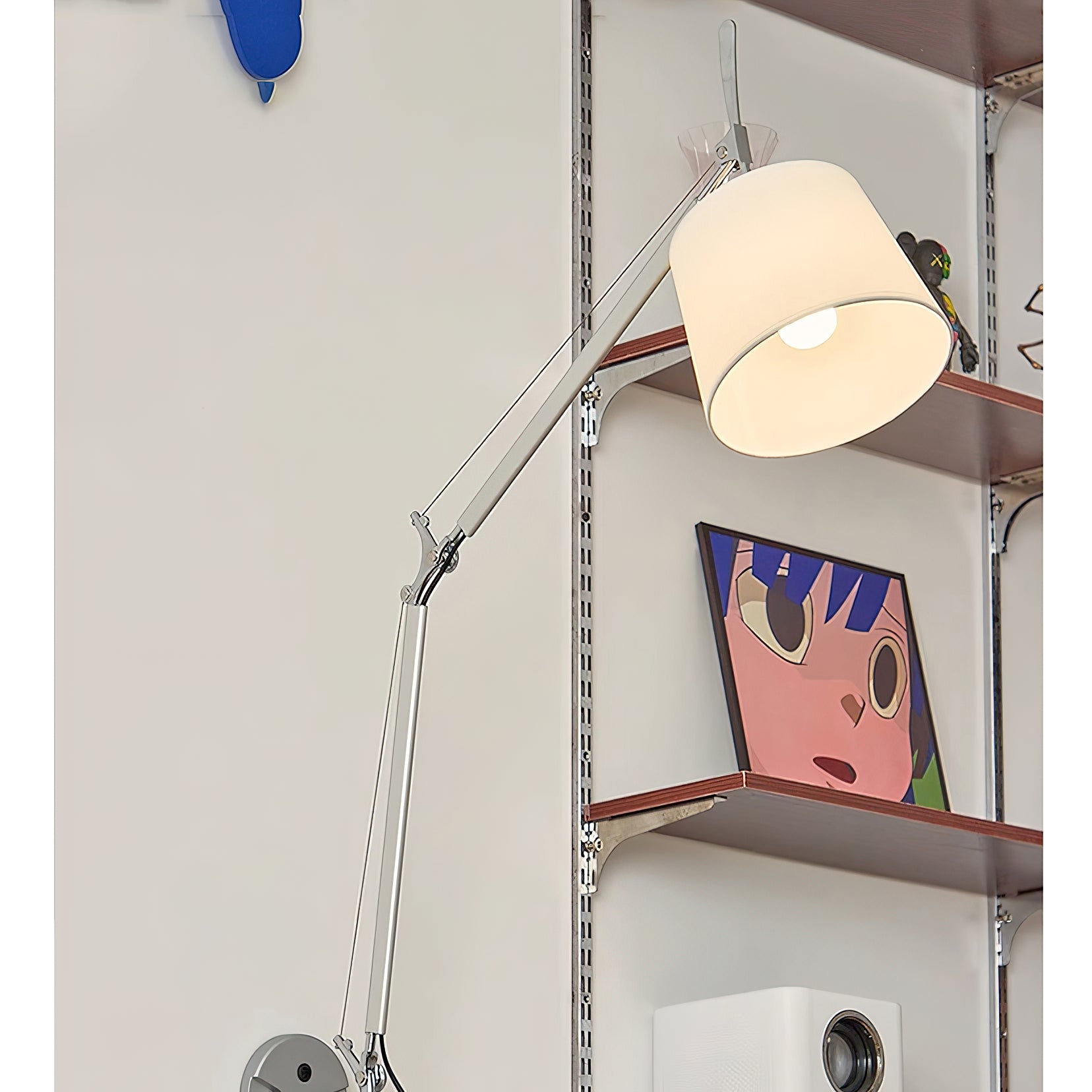 Velthea Plug-in Wall Lamp D715