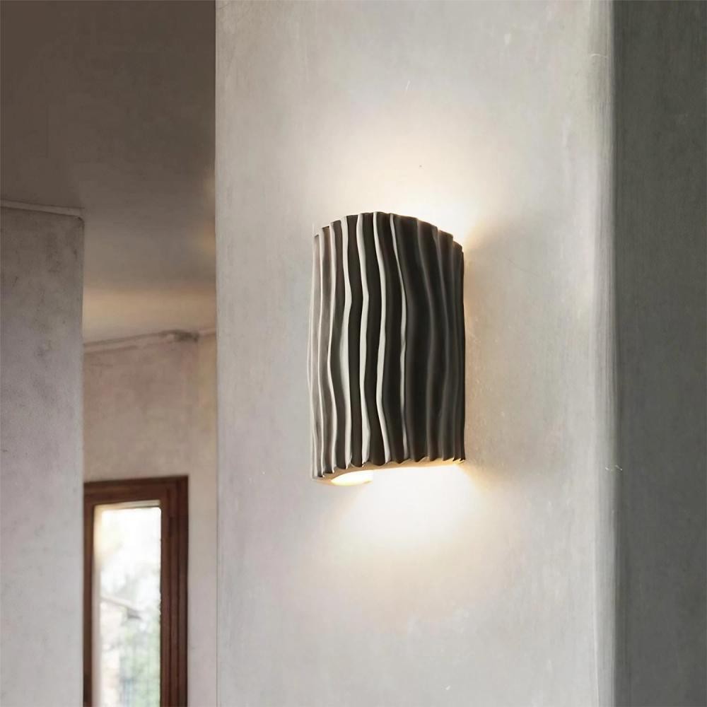 Scandinavian Design Resin Fluted Wall Light K135
