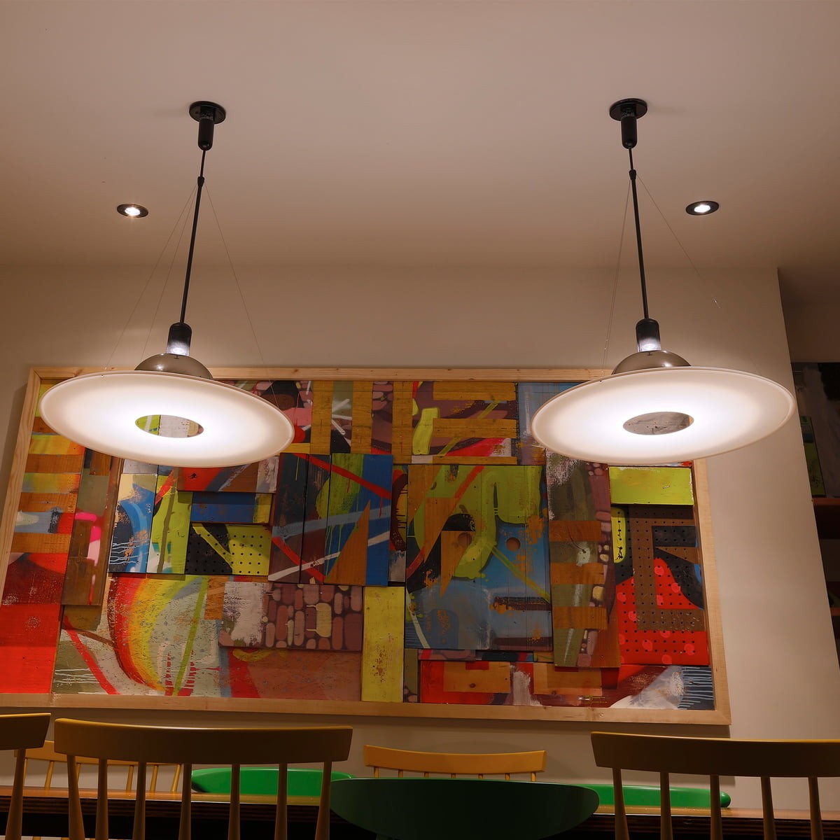 Frisbi Pendant Light