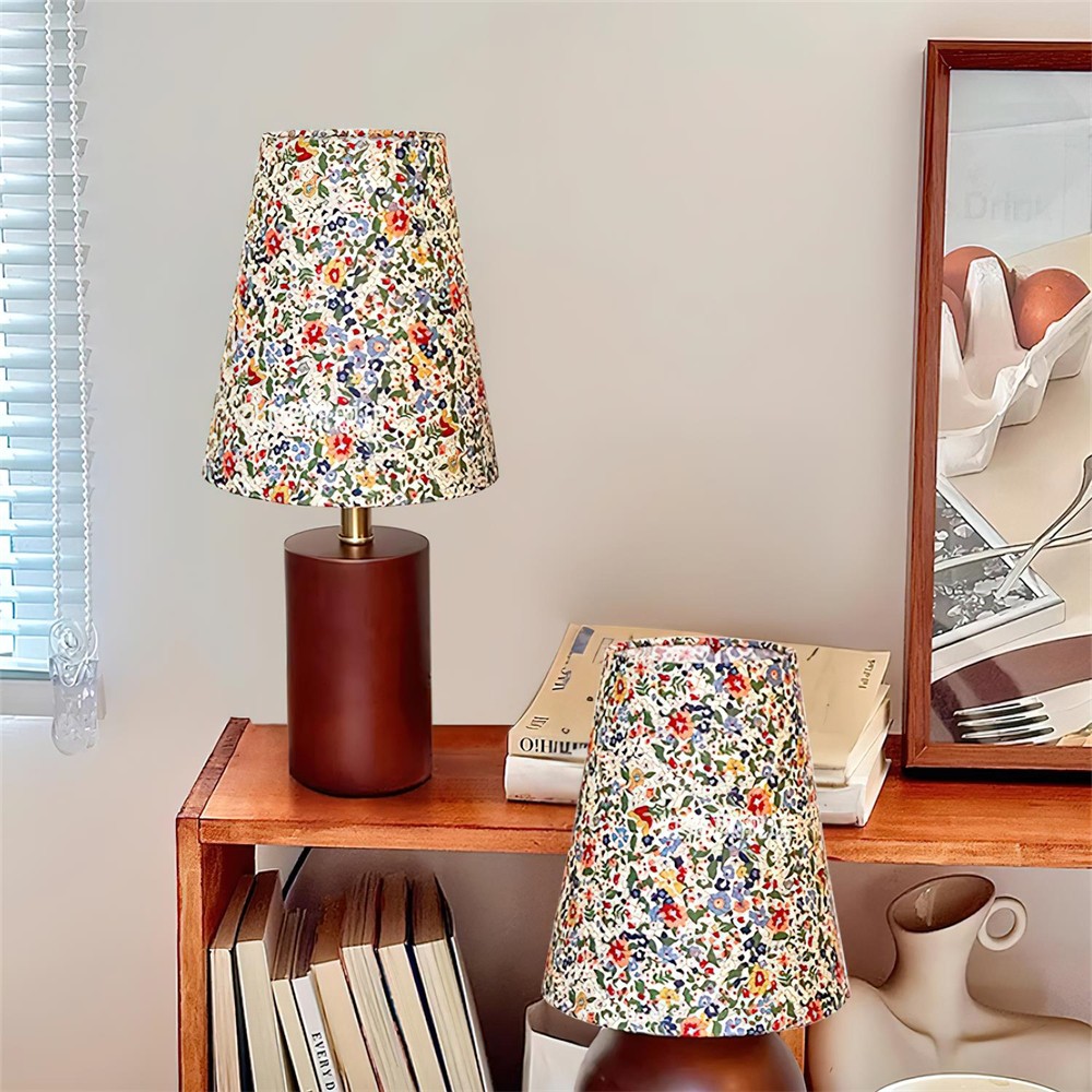 French Fabric Floral Wood Small Table Lamp For Bedroom K810