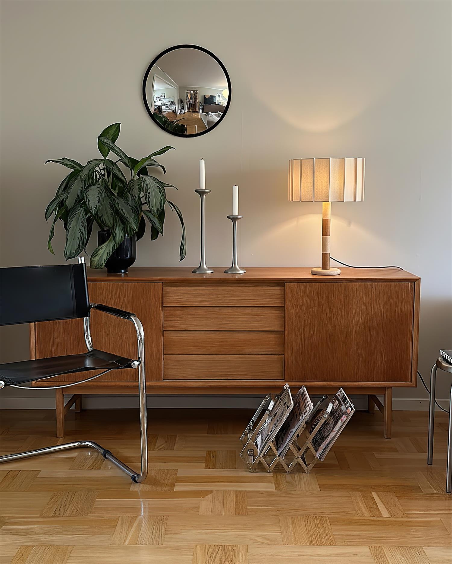 Pleated Grove Table Lamp D216