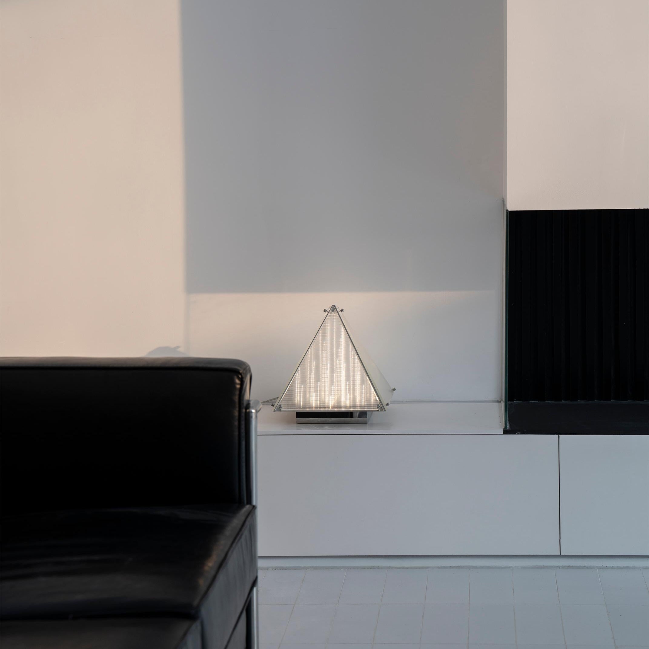 Fragment Table Lamp D445