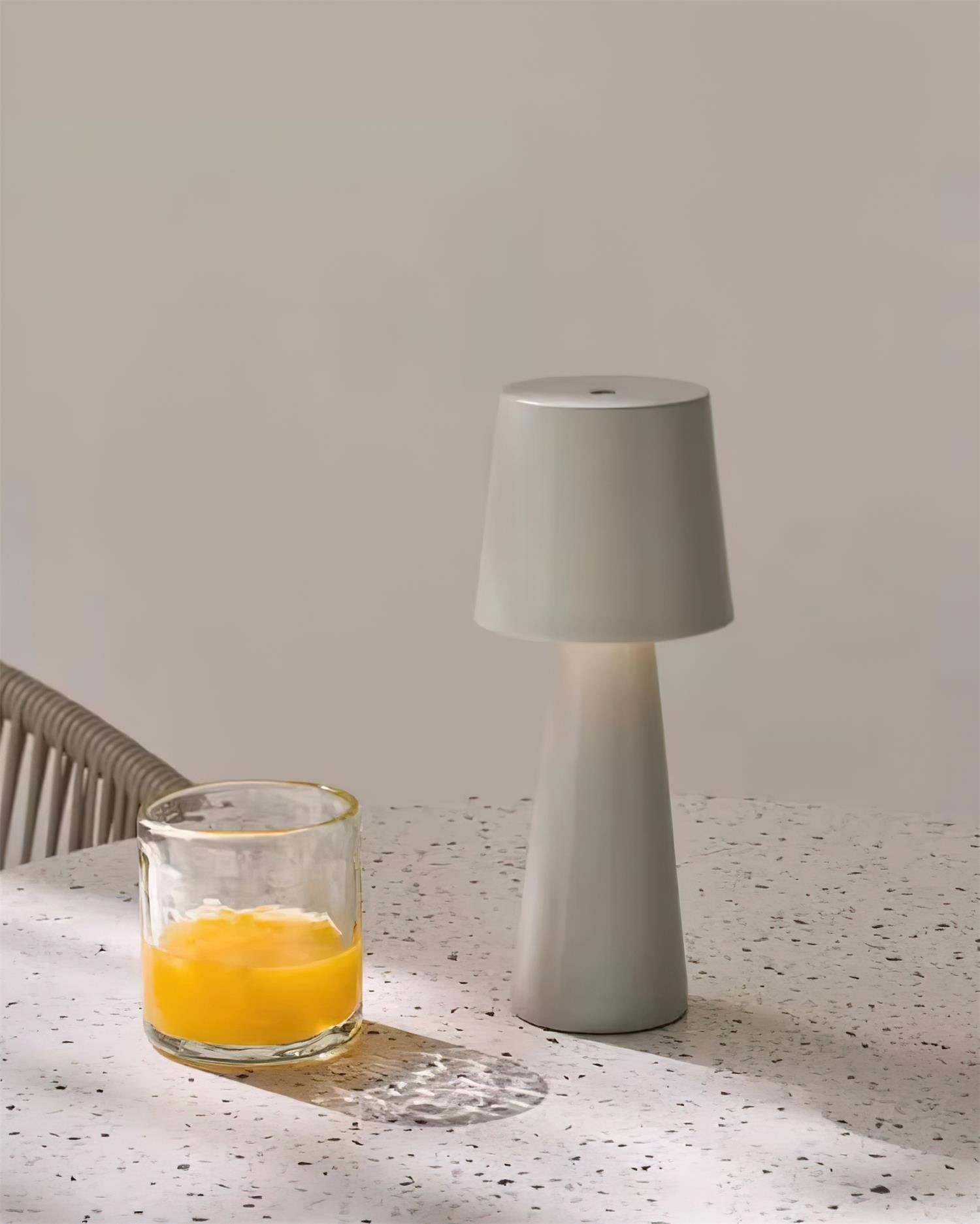 Modern Conical Metal Table Lamp K747