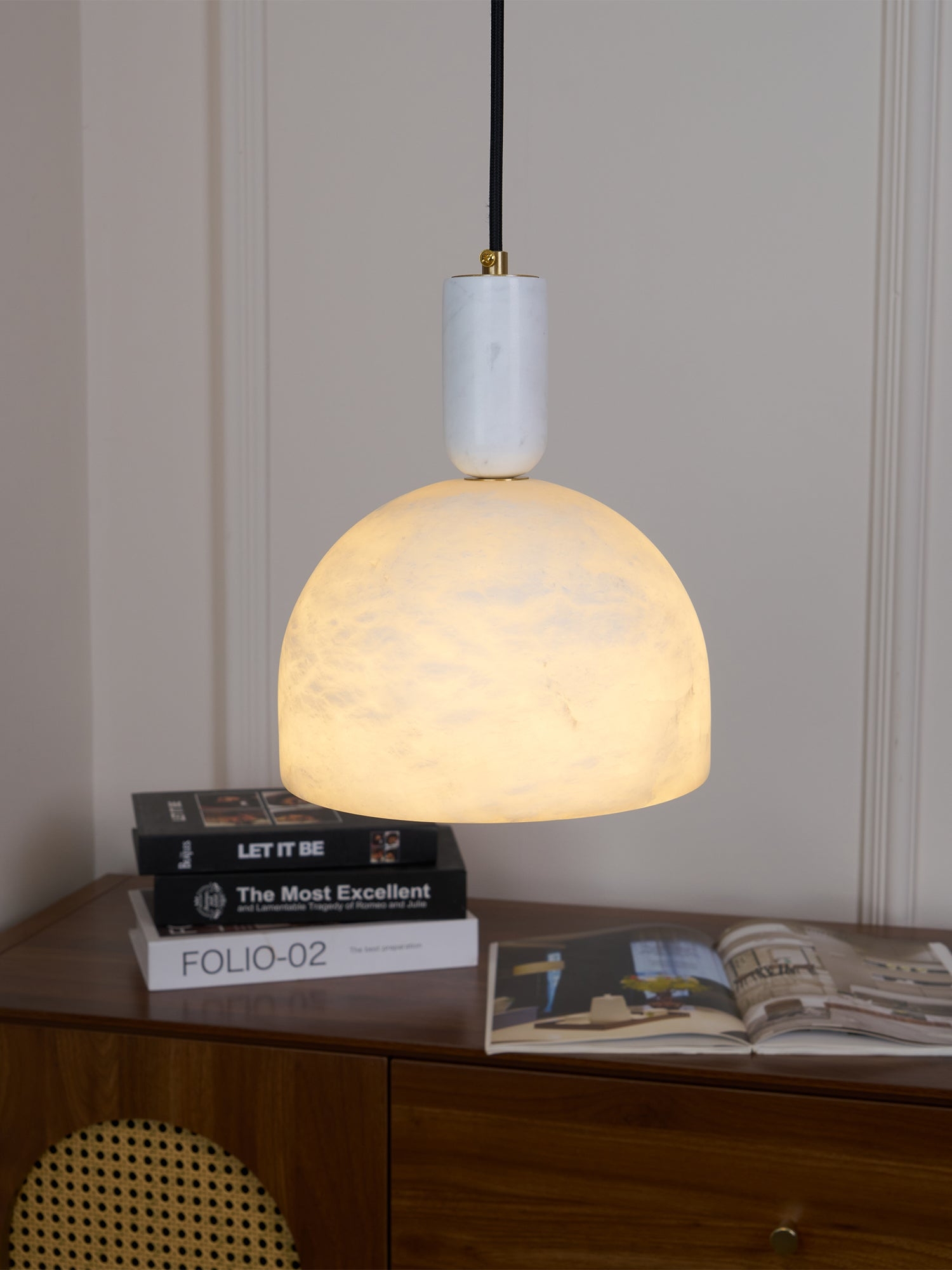 Blair Alabaster Pendant Light D355