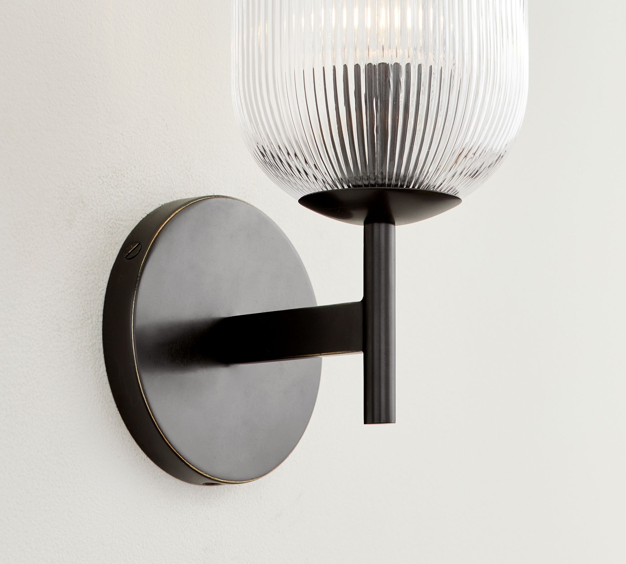 Bravira Ribbed Glass Wall Sconce - Wall Light for Living Room and Hallway K1326