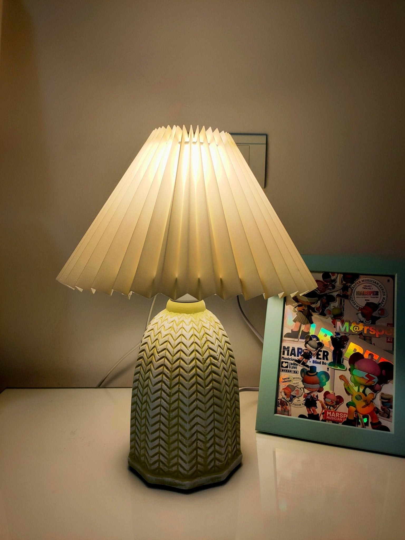 Vintage Pleated Table Lamp K756