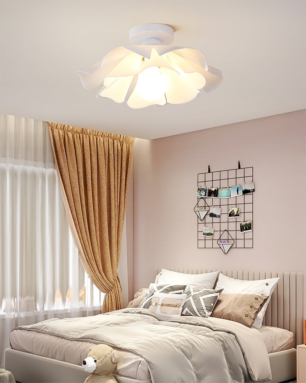 Nightbloom Ceiling Lamp K1060