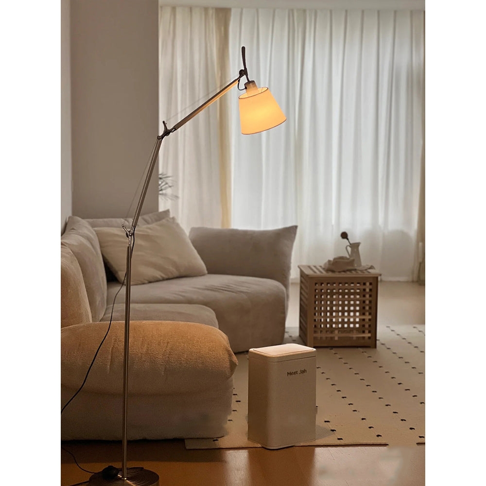 Velthea Floor Lamp D713
