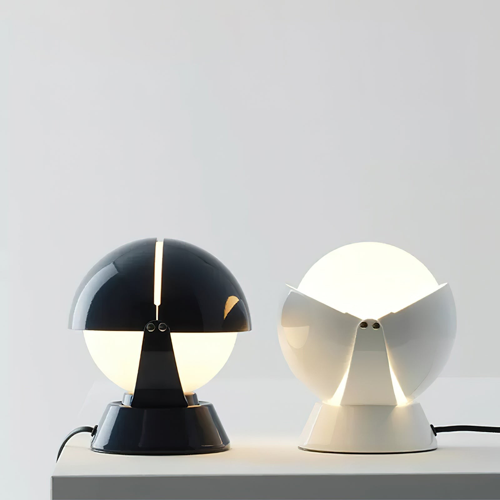 Modern Creative Metal Spherical Table Lamp for Kids Room K594