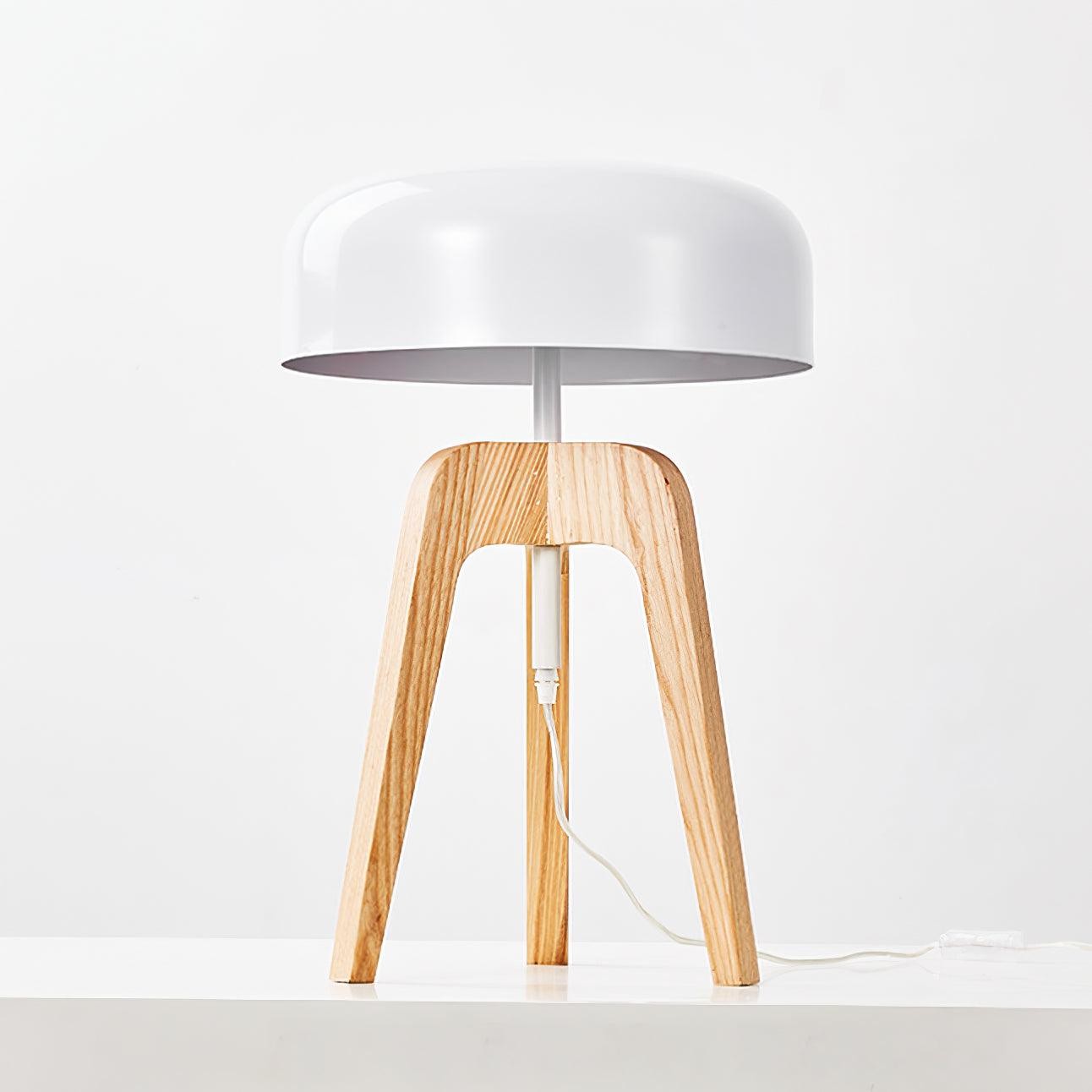 Minimalist Wood Tripod Table Lamp K710