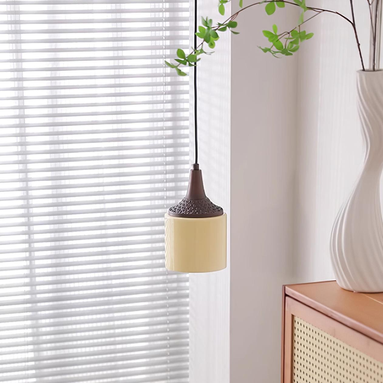 Modern Simple Cream Smooth Small Pendant Lamp K367