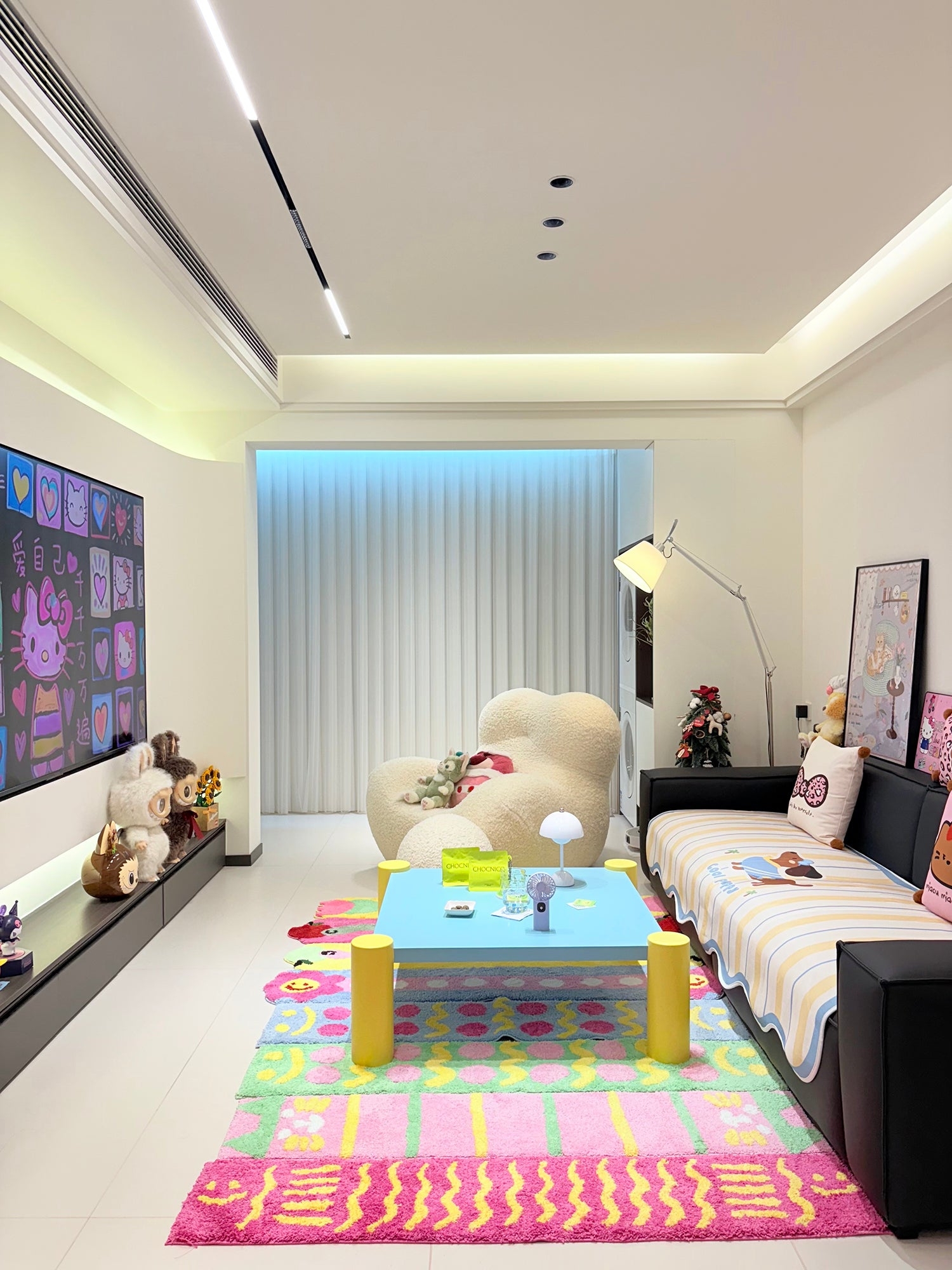 Velthea Floor Lamp D713