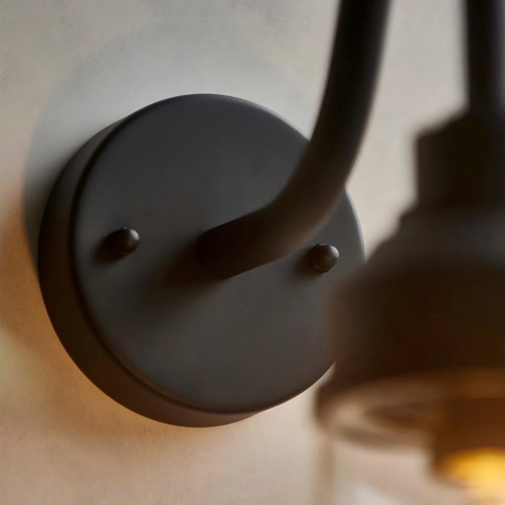 Trevanta Contemporary Outdoor Wall Light - Minimalist Lantern for Entryways & Facades K1879