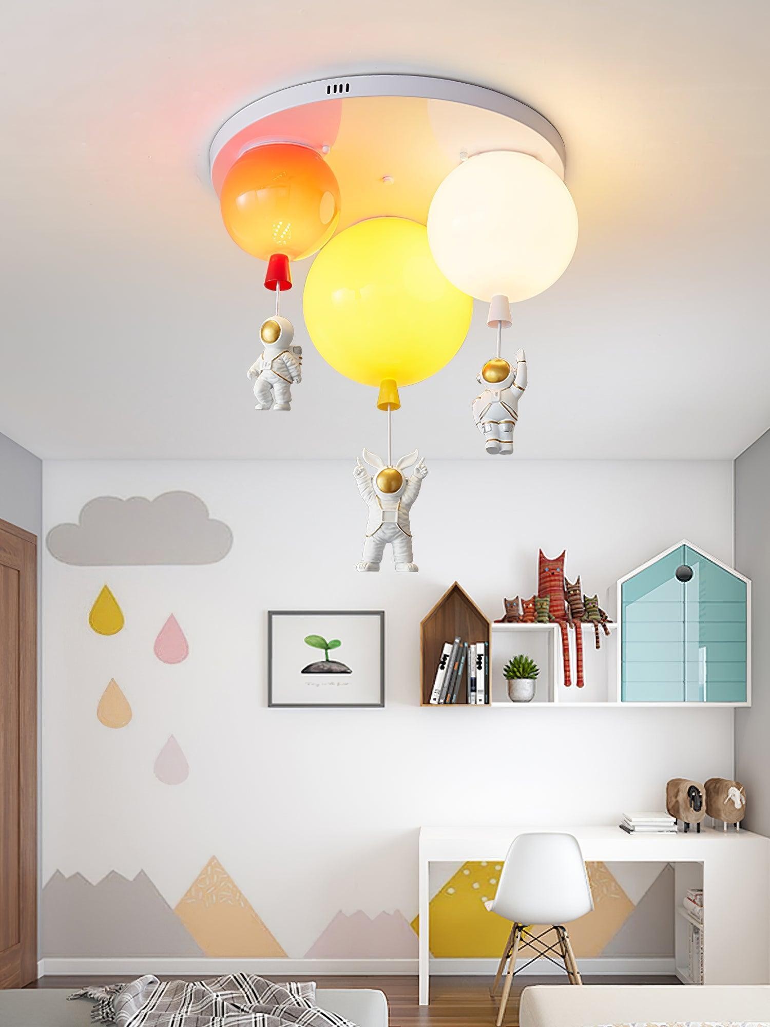 Astronaut Glossy Balloon Ceiling Lamp K244