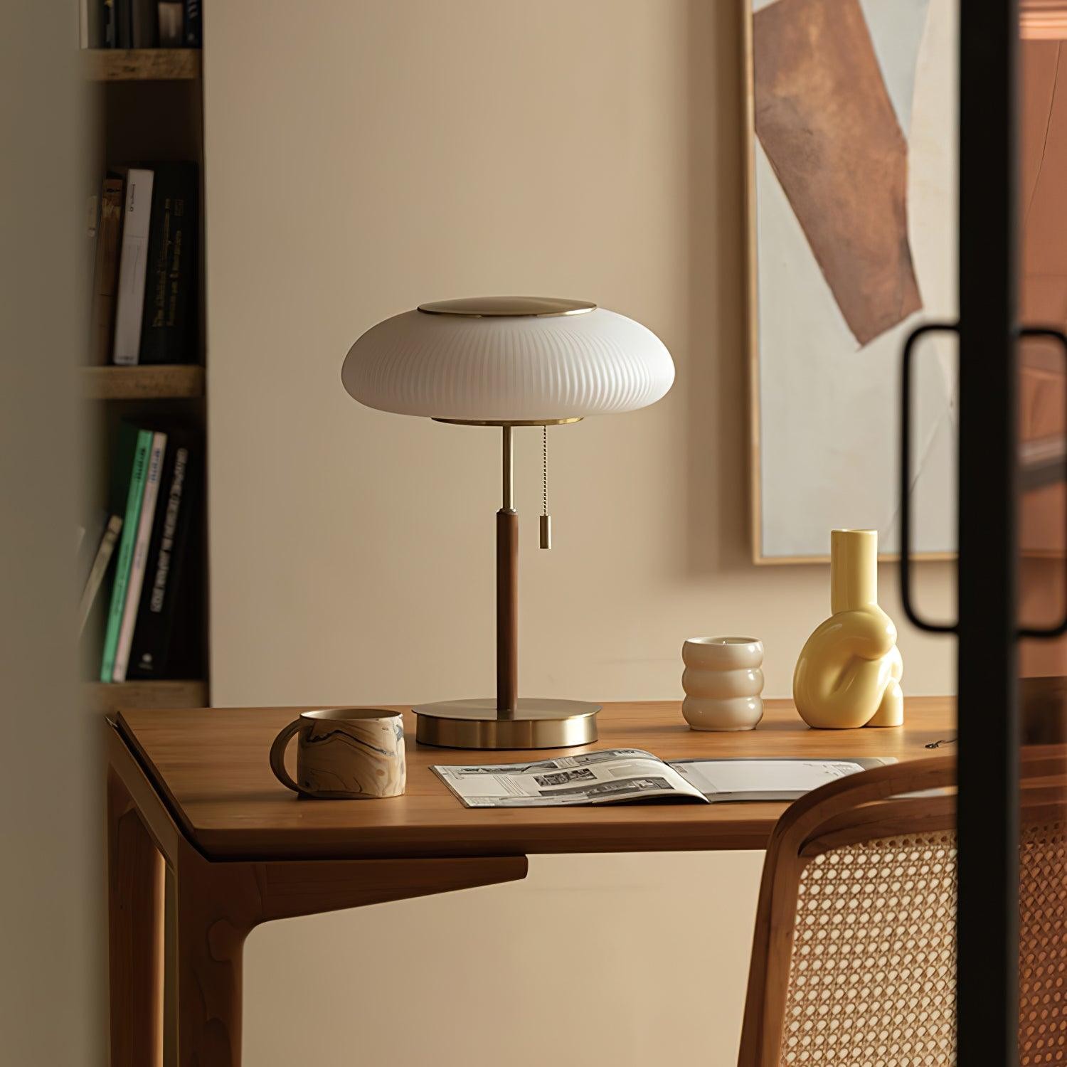 White Beautiful Luxury Fashion Metal Table Lamp K496