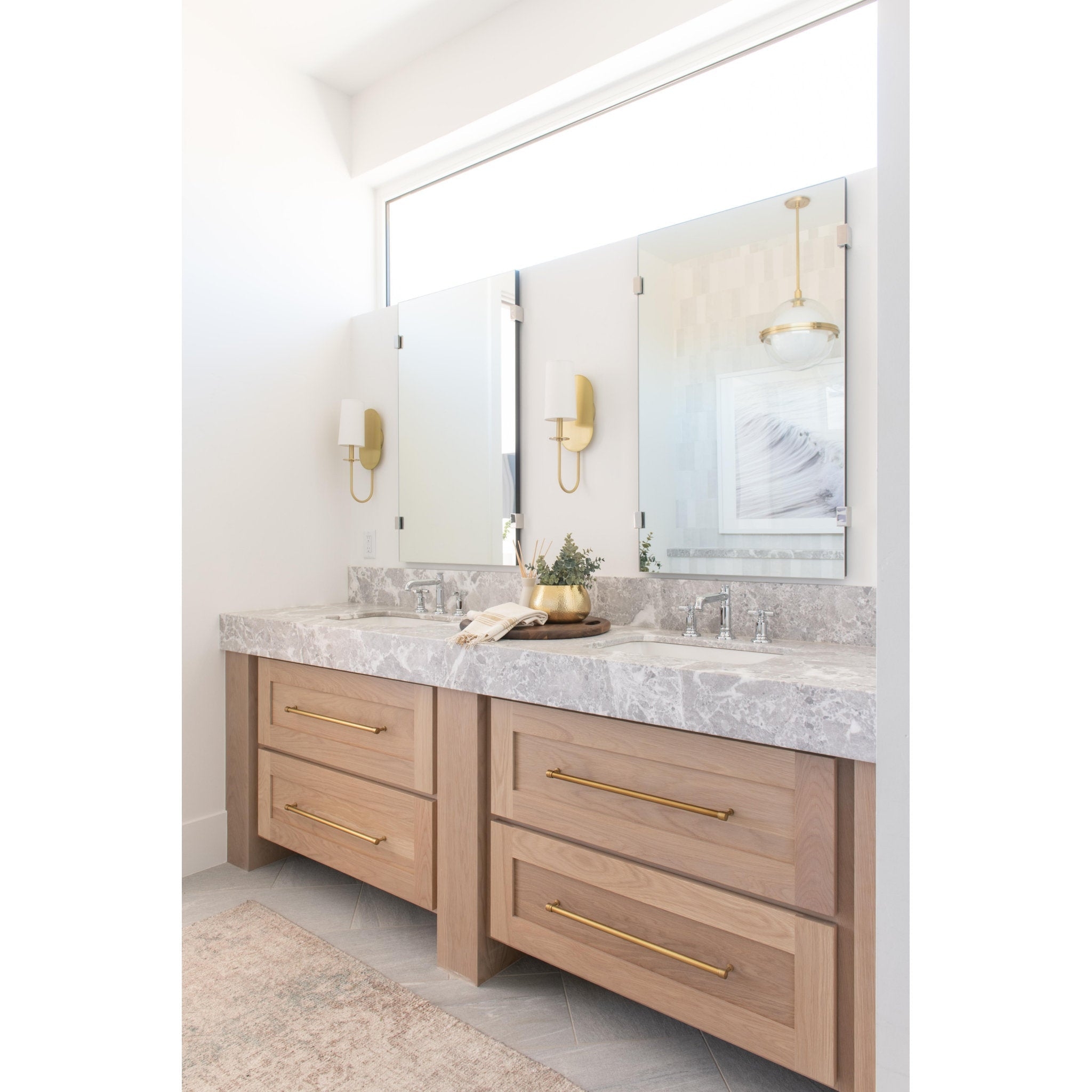 Lara Wall Lamp D599