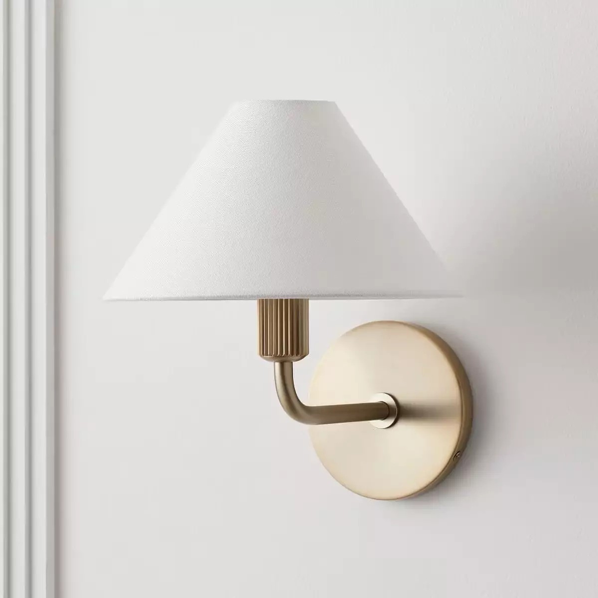 Diora Fabric Metal Wall Sconce – Modern Lighting for Living & Bedroom K1309
