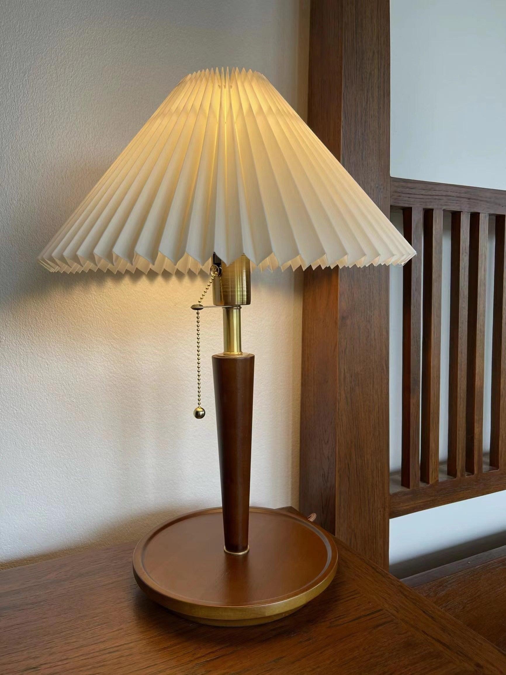 Nordic Retro Pleated Fabric Wooden Table Lamp For Bedroom K330
