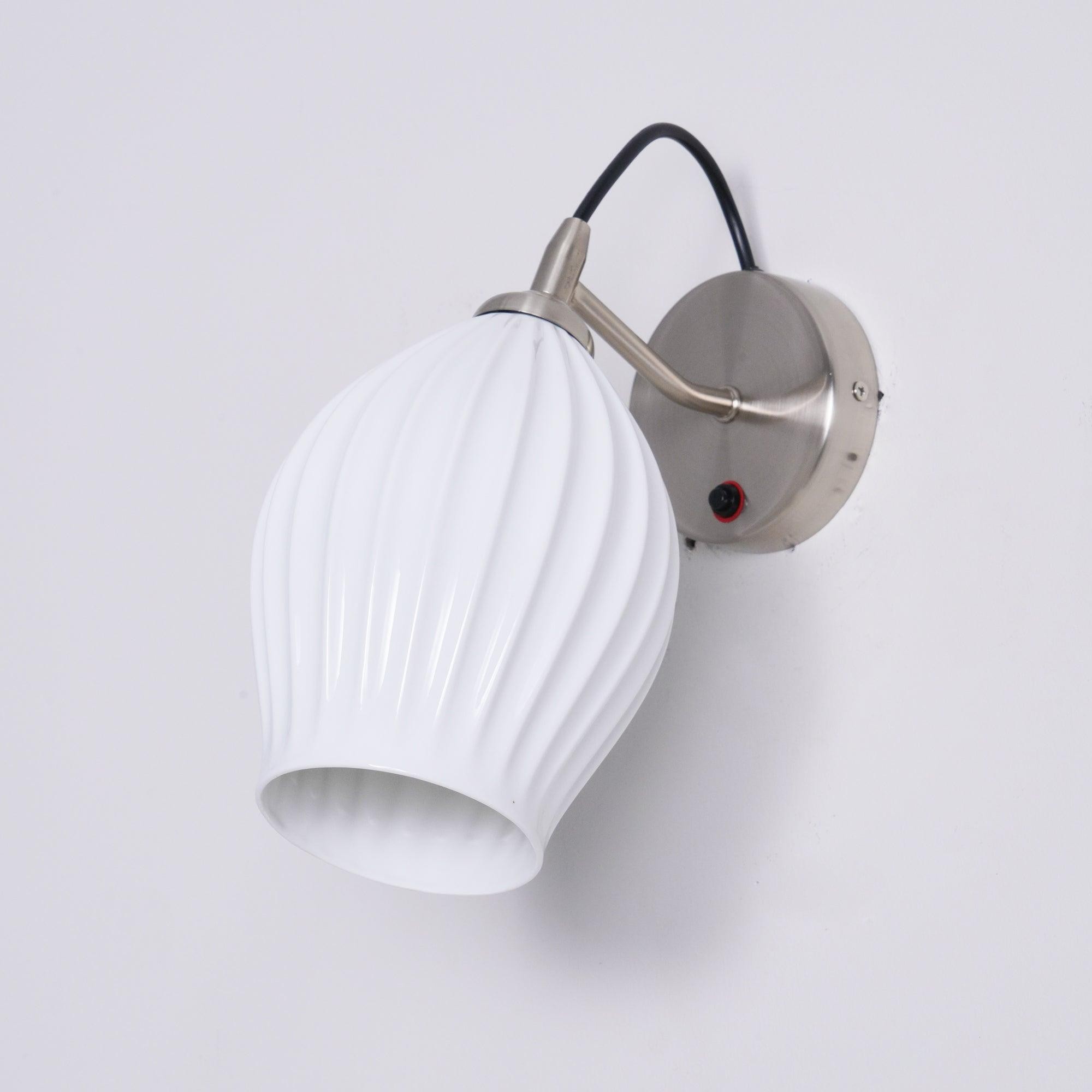 Cream Style Ceramic Ribbed Wall lamp K313