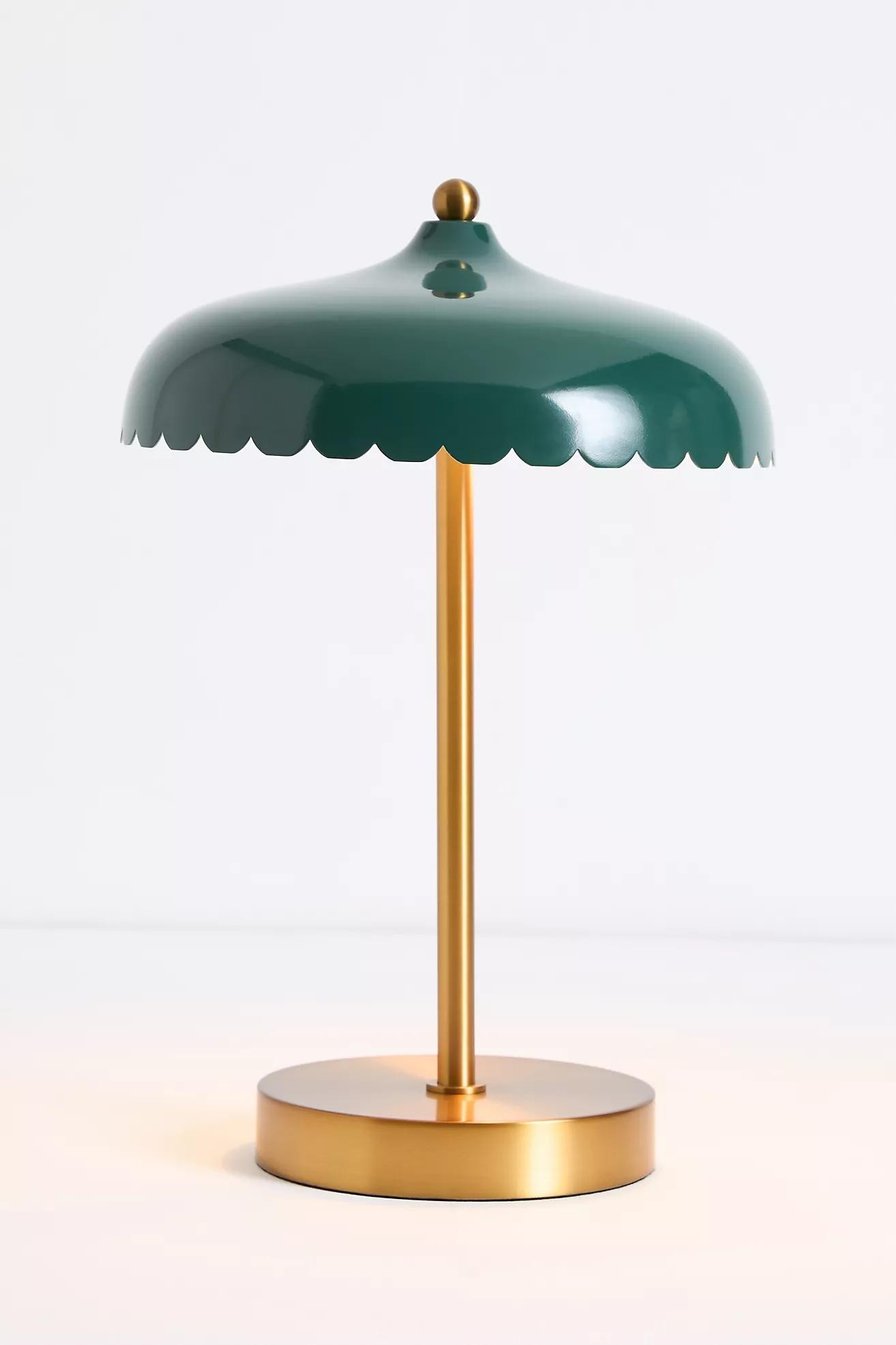 Rayla Scallop Metal Glass Task Lamp – Elegant Retro Table Lamp for Study K1425