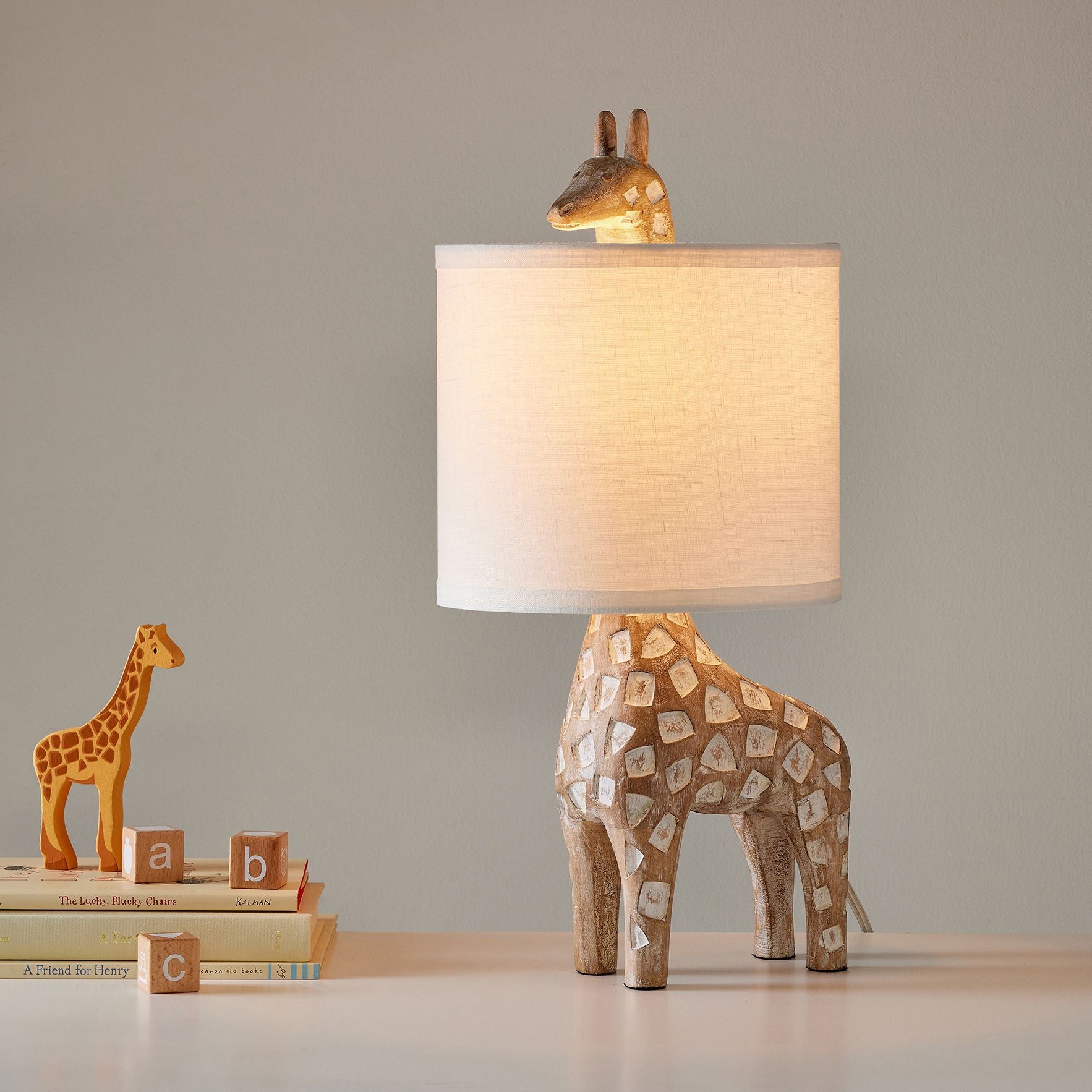 Carved Wood Animal Table Lamp D521