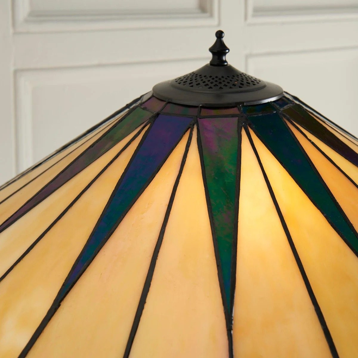 TF Dark Star Tiffany Style Geometric Shade Table Lamp for Bedroom and Accent Lighting K1943