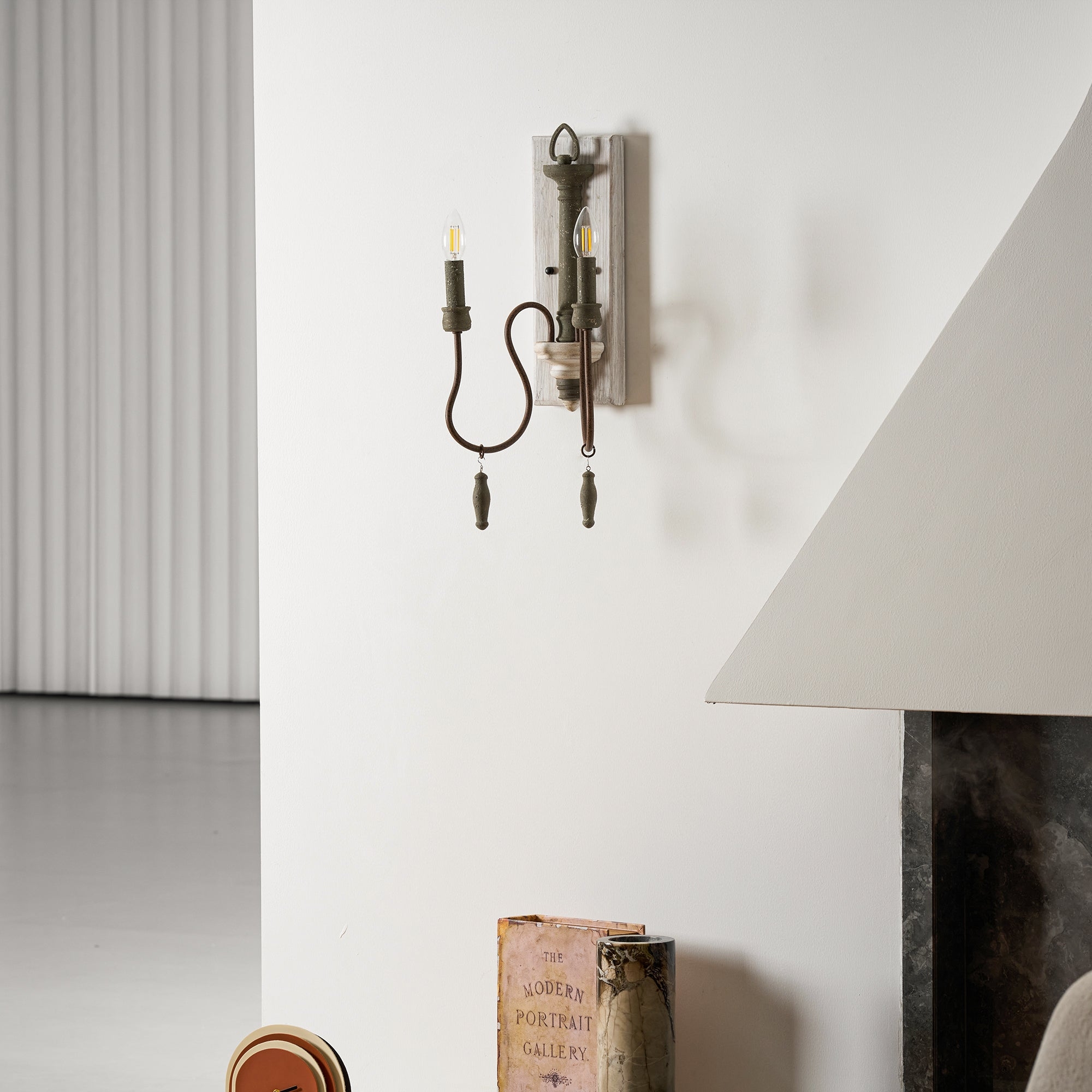 Zoe Wall Lamp D679