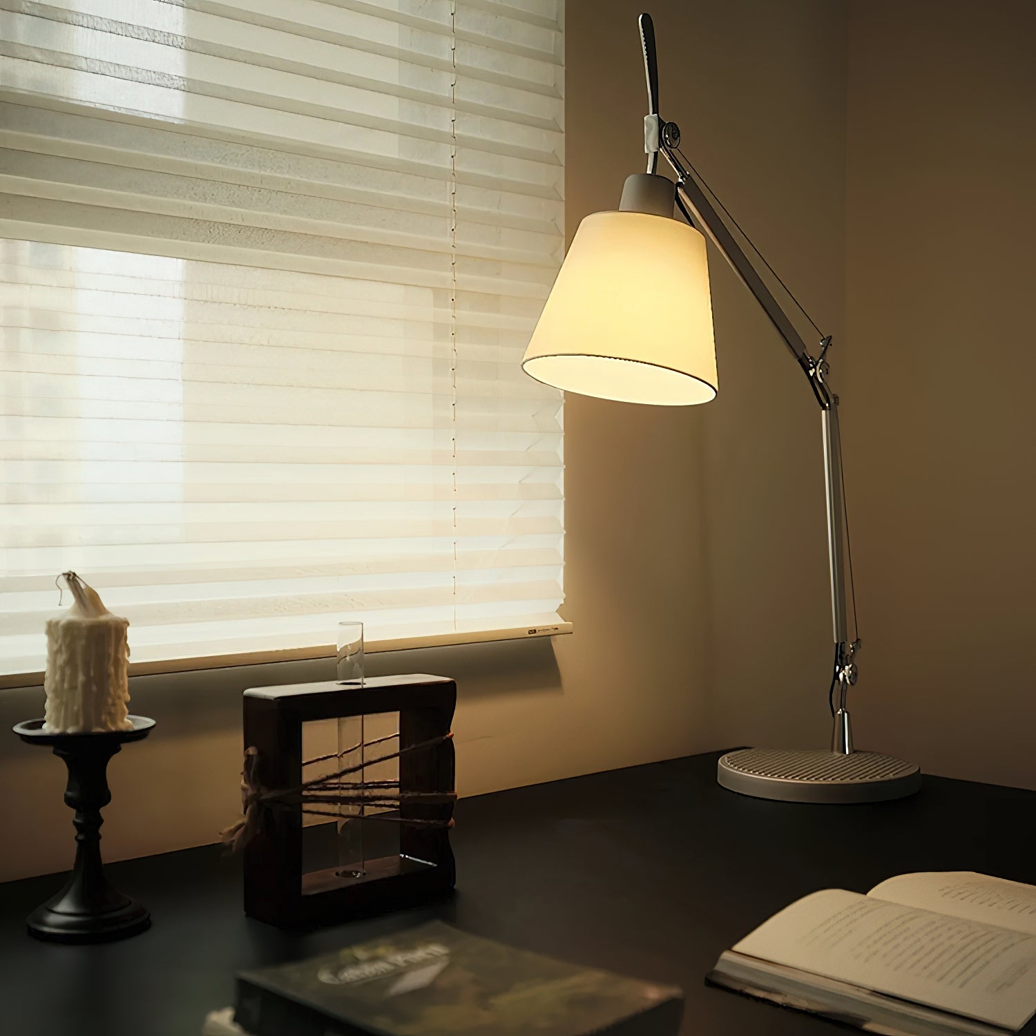 Velthea Table Lamp D714