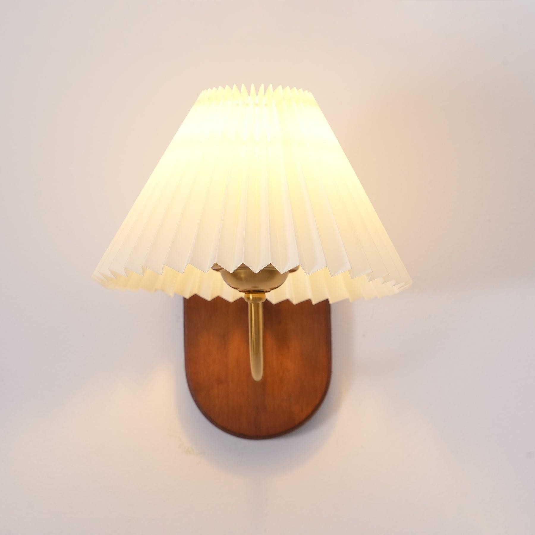 Modern Fashion Wall Lamp for Bedroom K466