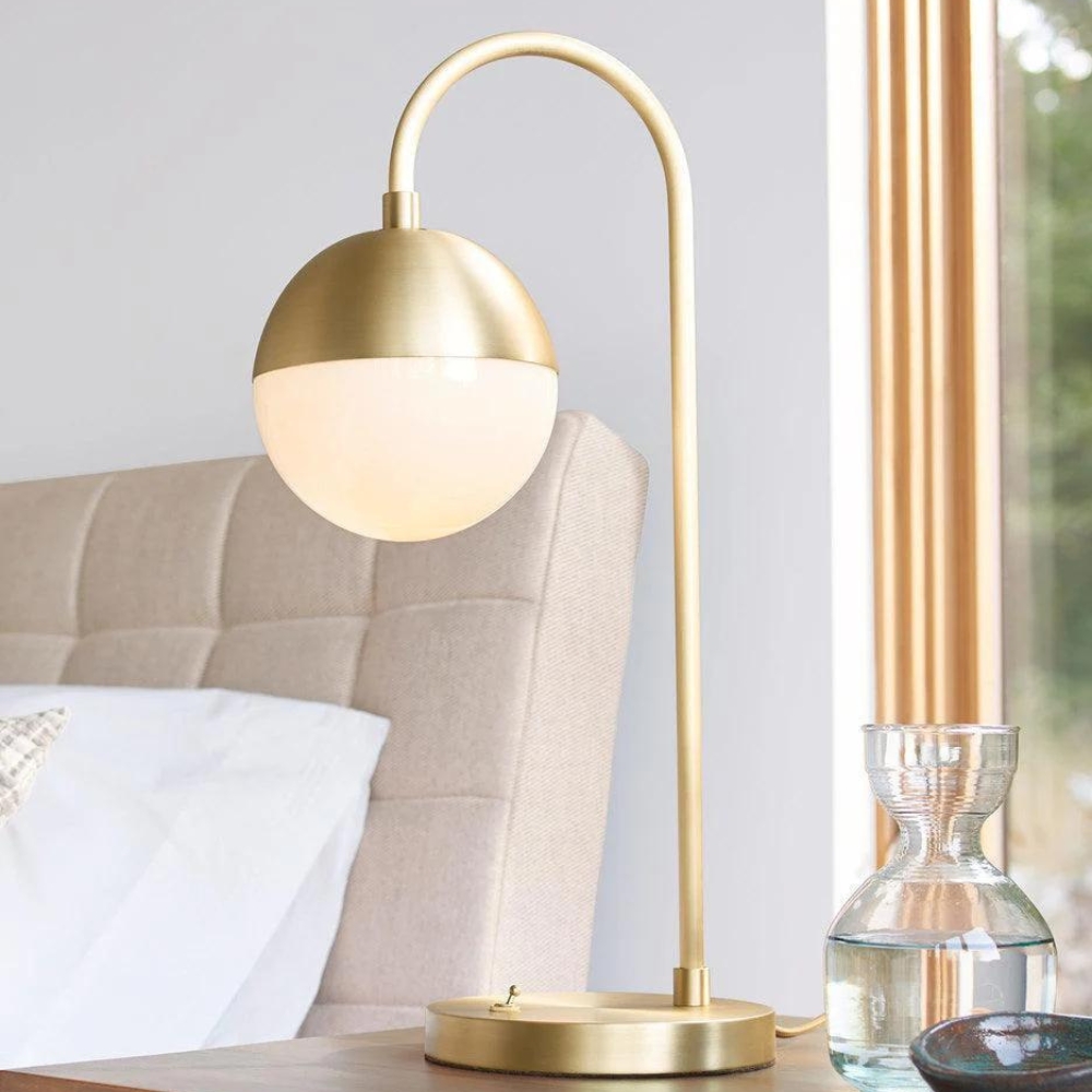 Golden Foliage Elegance Table Lamp D843