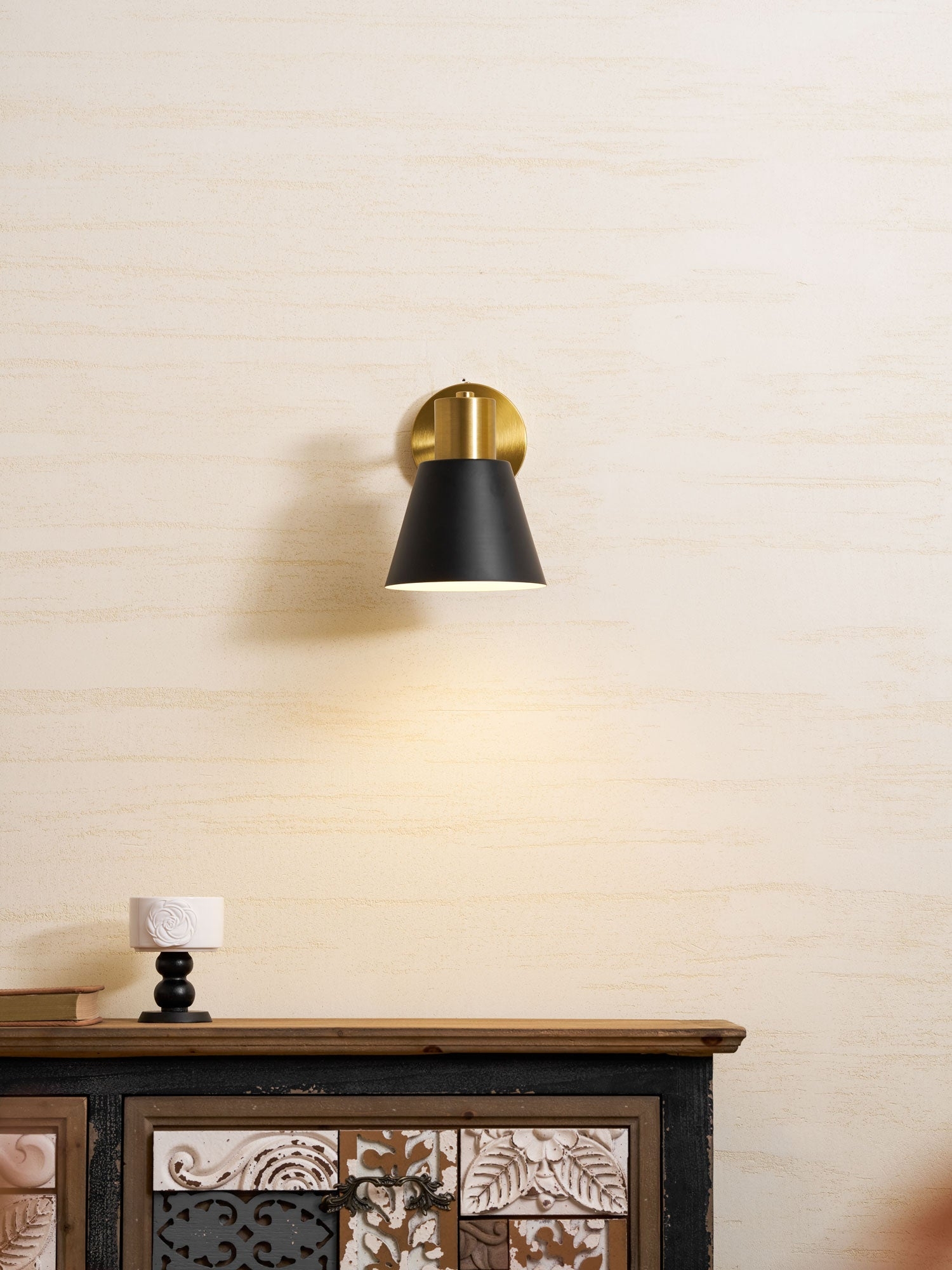 Adjustable Armed Wall Lamp D373