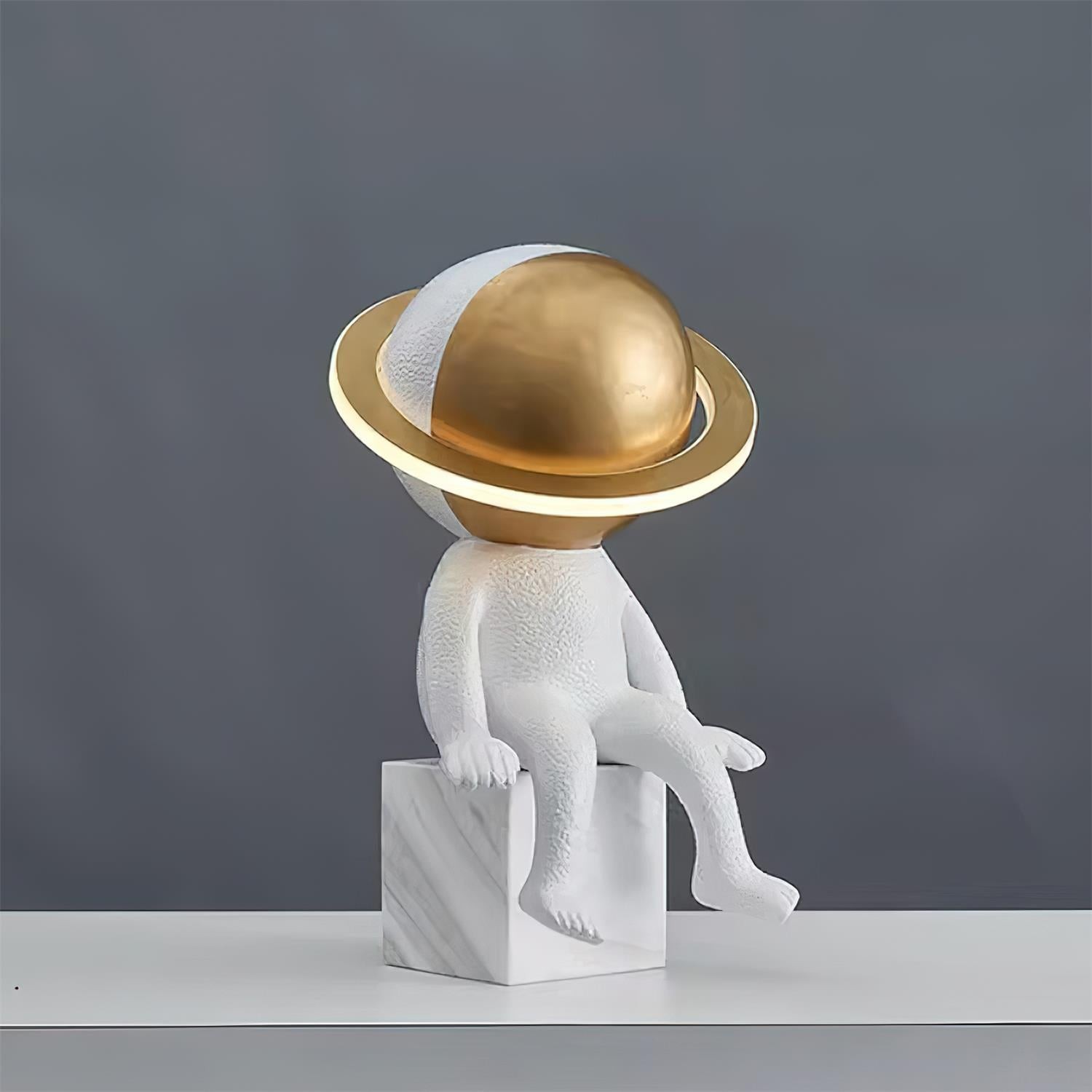 Modern Space Astronaut Resin Table Lamp K245