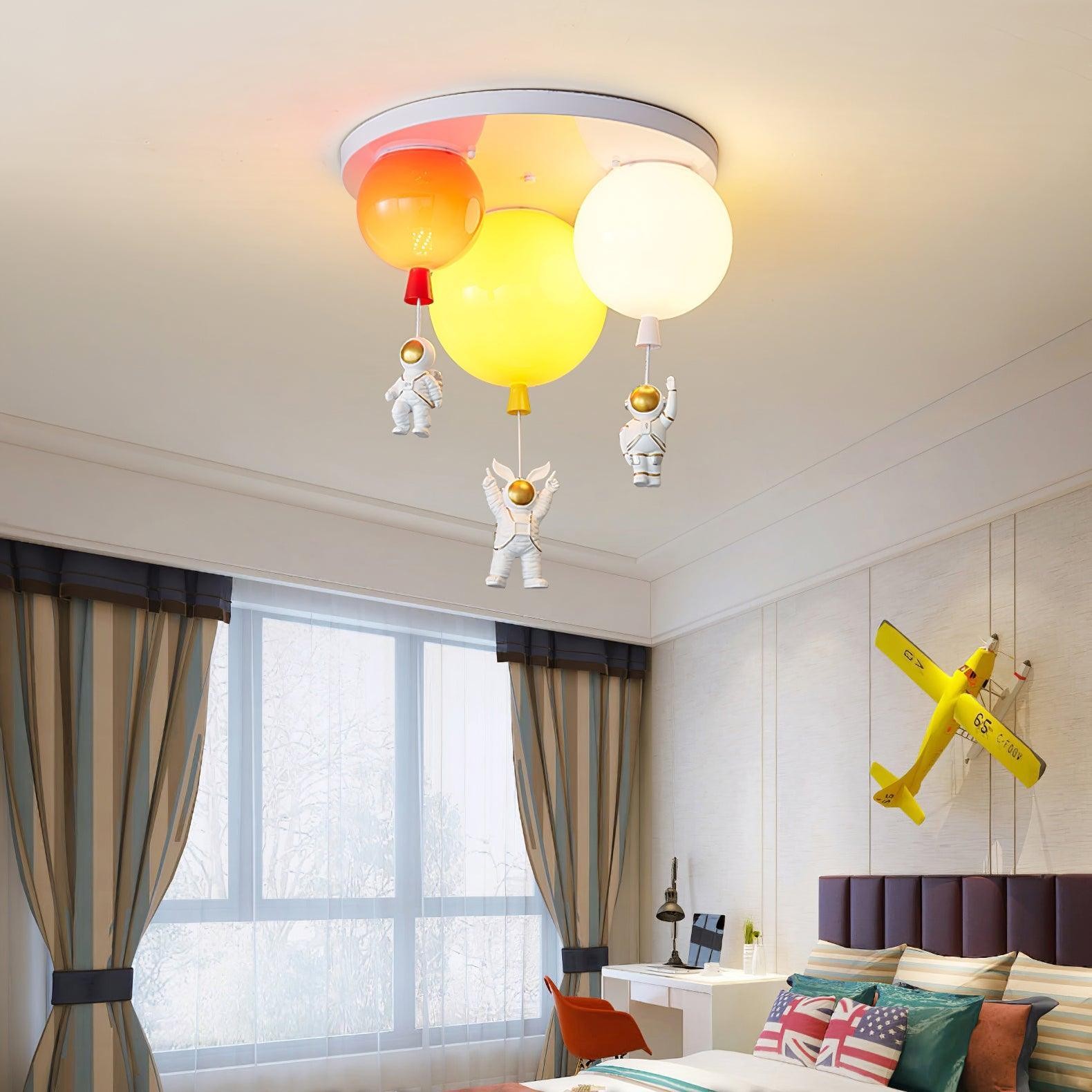 Astronaut Glossy Balloon Ceiling Lamp K244