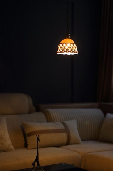 Openwork ceramic lamp
