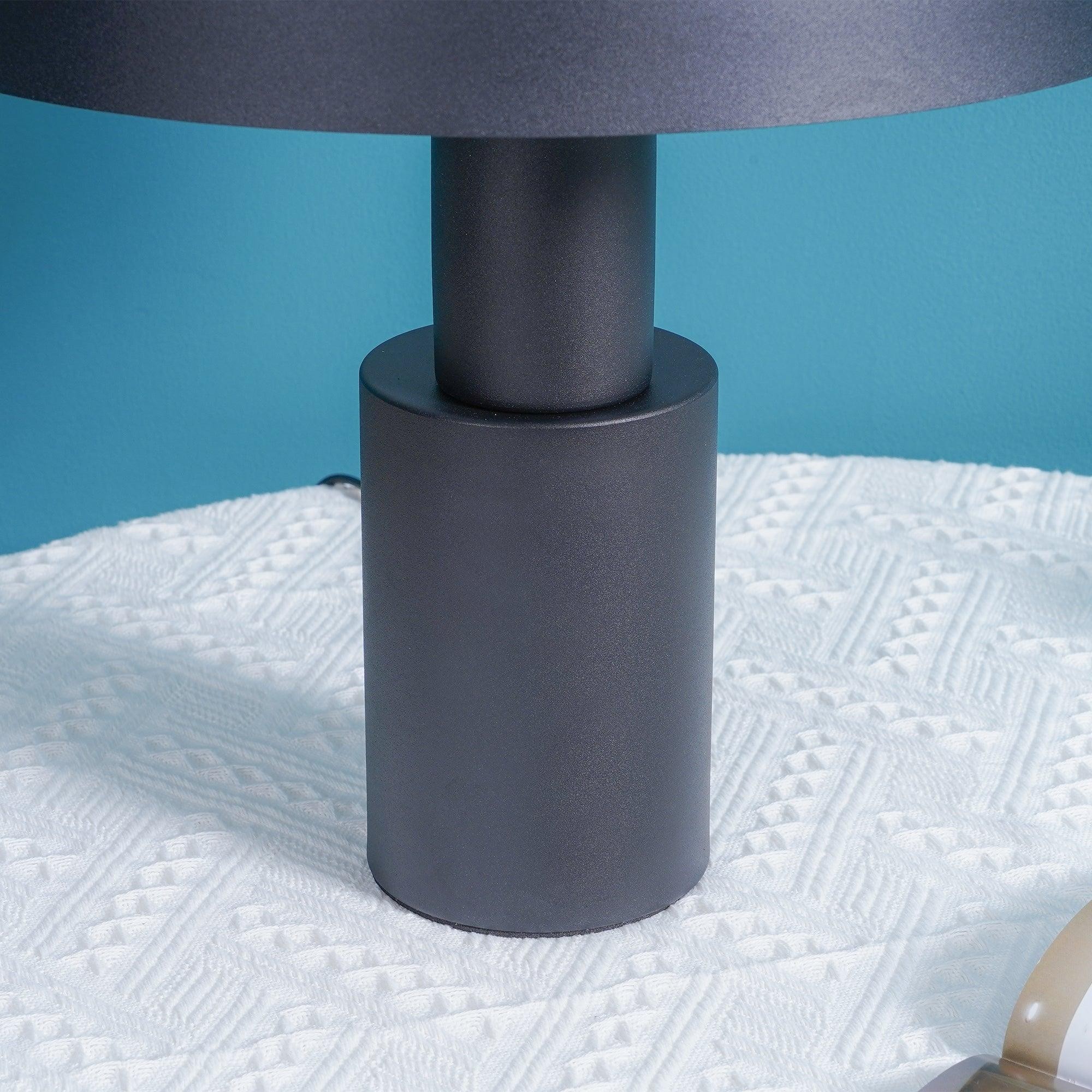 Modern Minimalist Design Crooked Head Table Lamp K559
