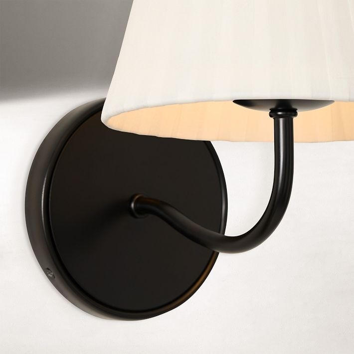 Fibura Elegant Linen Shade Wall Lamp - Contemporary Lighting for Hallway and Bedroom K1408
