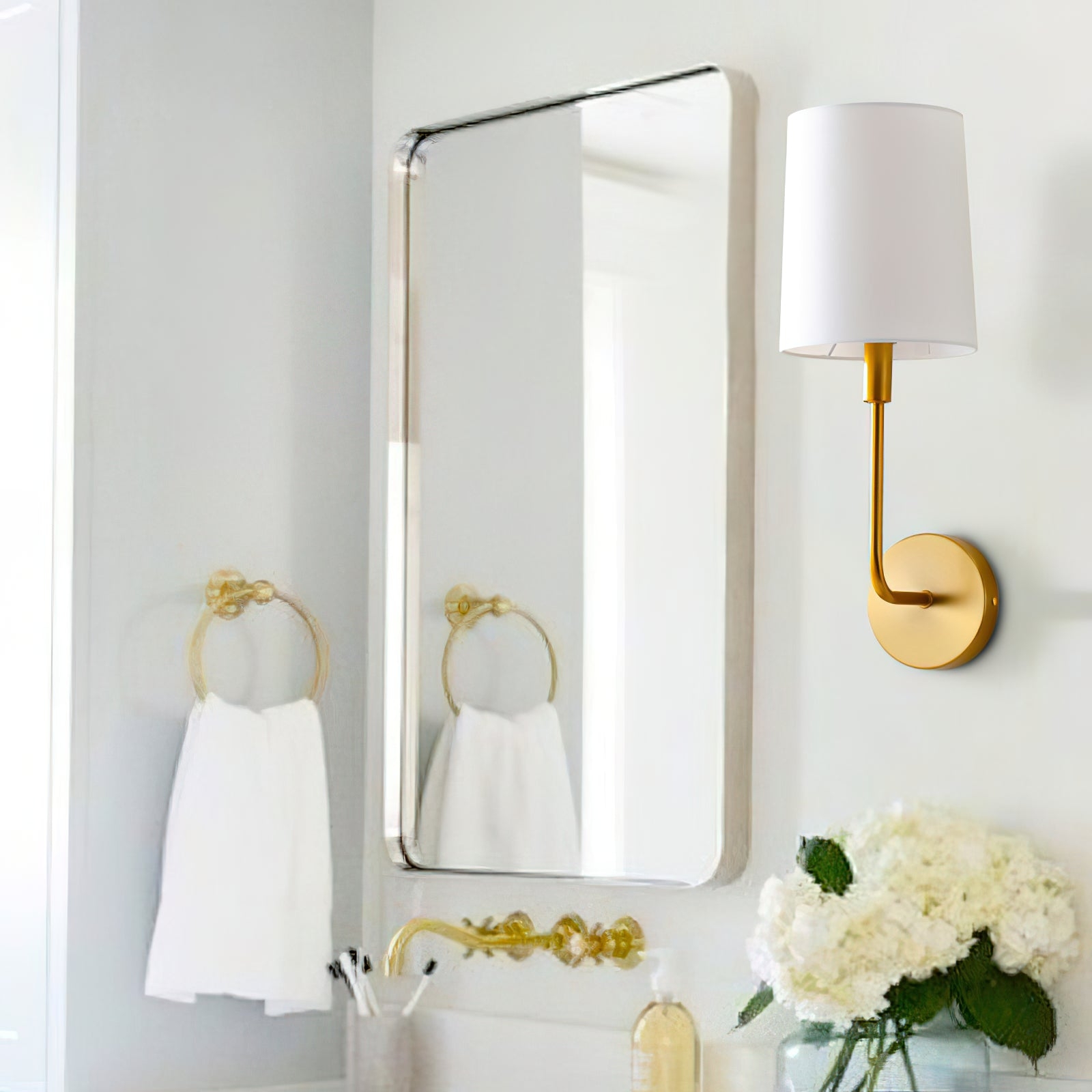 Jaxson Wall Lamp D602