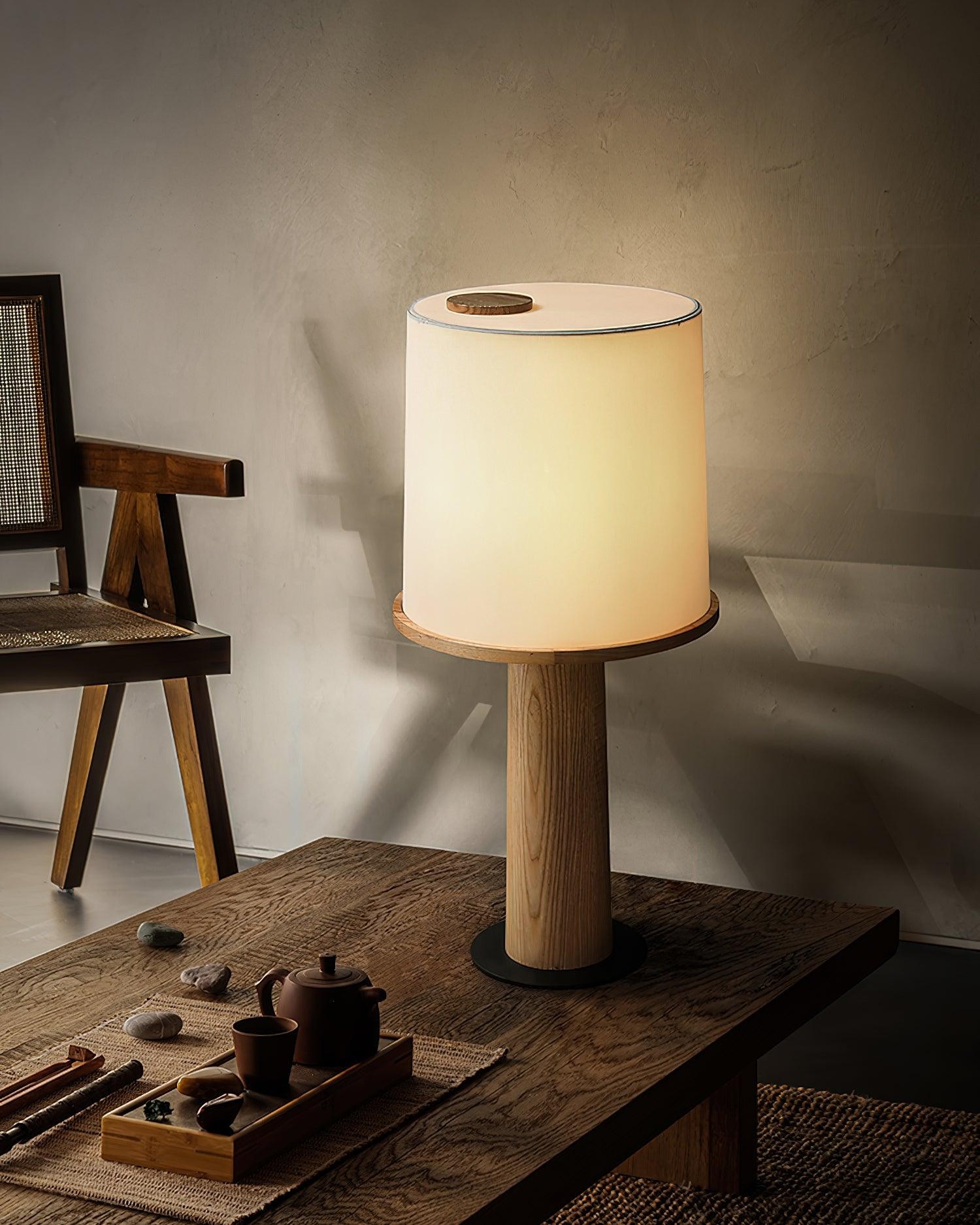 Fashionable Light And Shadow Bottle Table Lamp K453