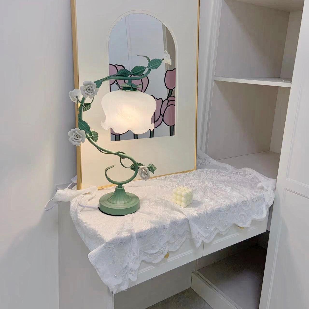 Green Pink White Rose Flower Table Lamp K640