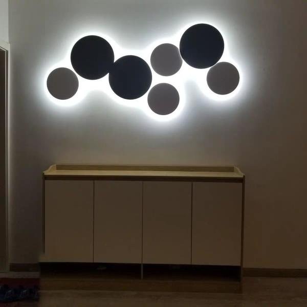 PUCK WALL ART | Fluorescent wall light