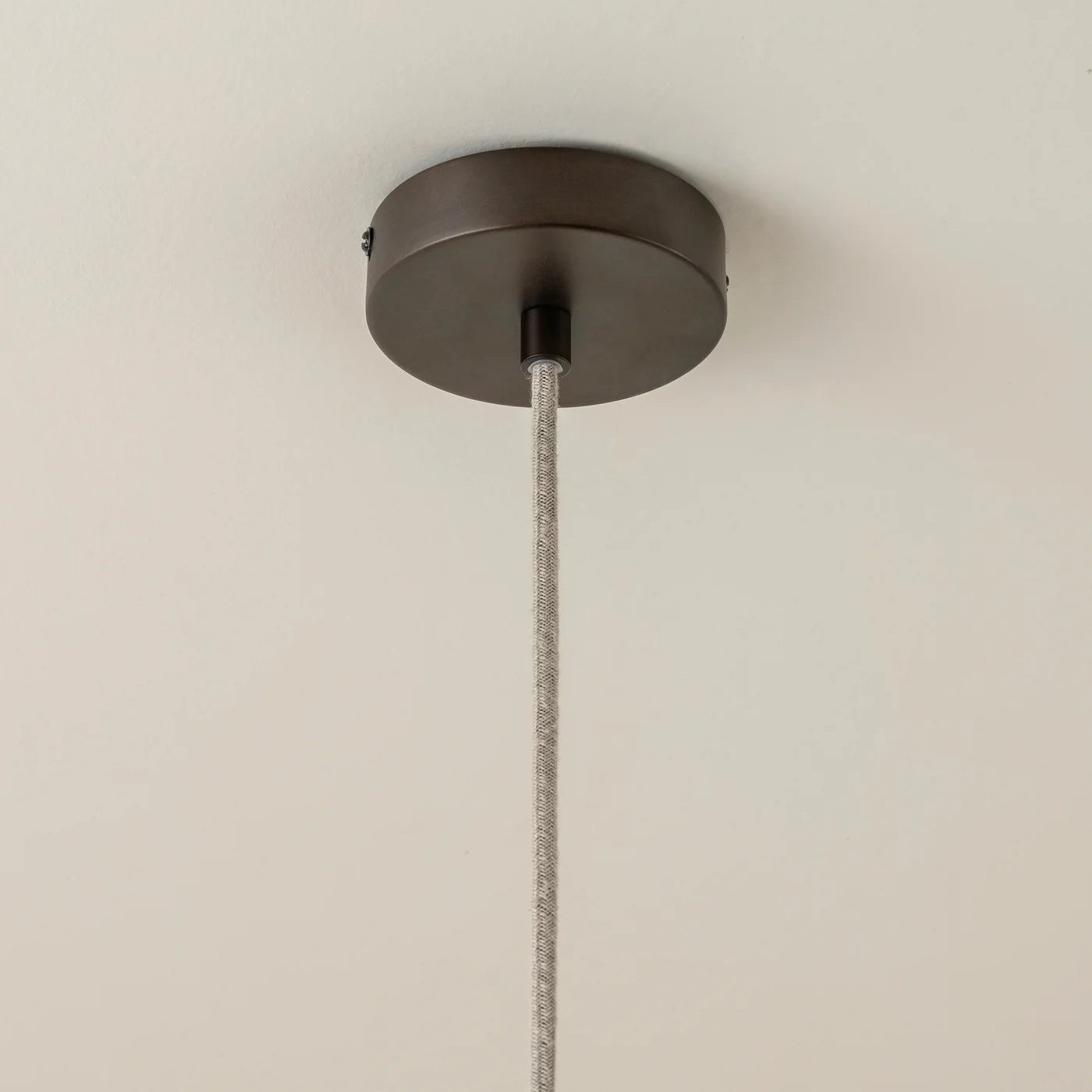 Zalen Decorative Fabric Pendant Light For Bedroom And Dining Room K1684