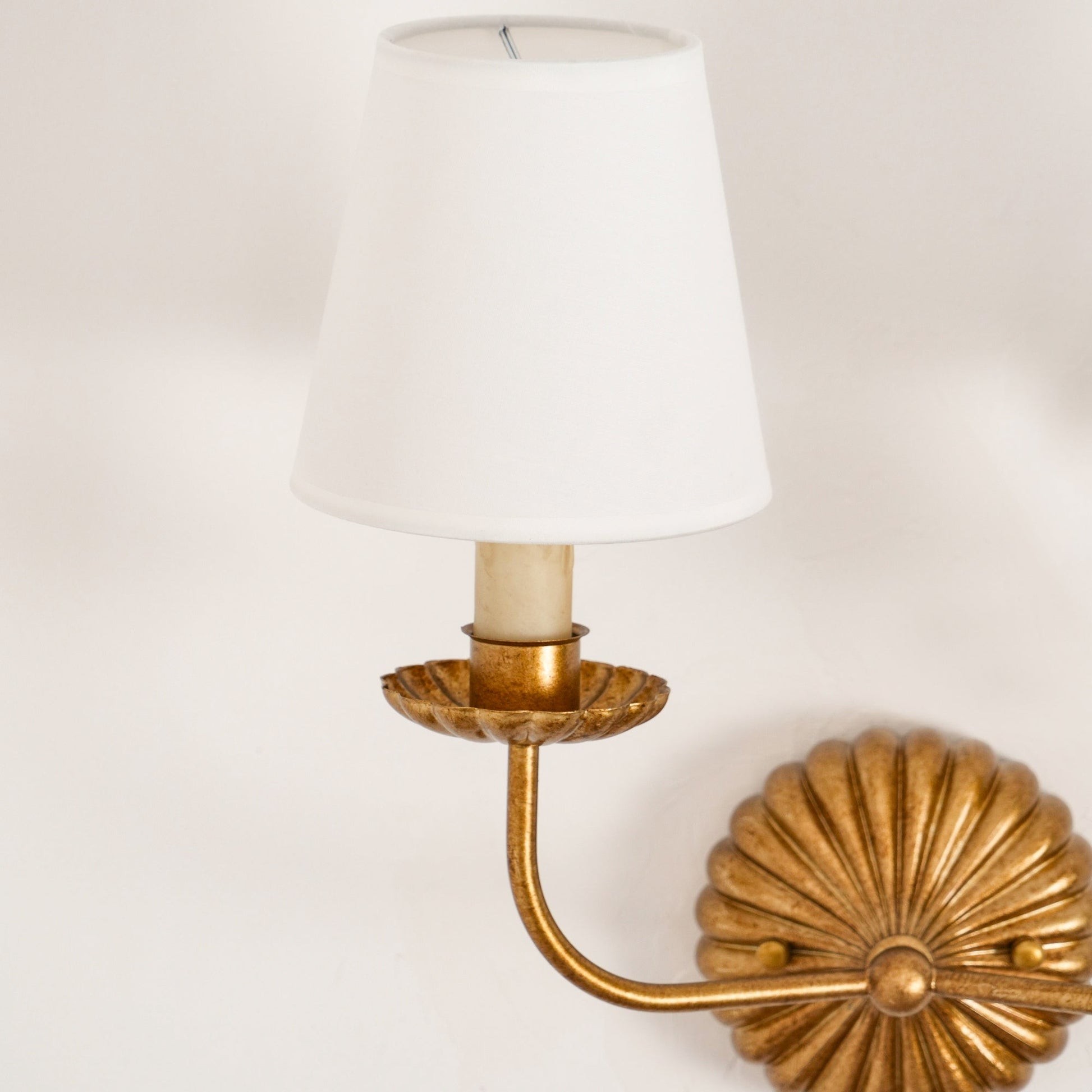 Catina Metal Wall Sconce with Fabric Shade – Stylish Accent Lighting for Home K1181