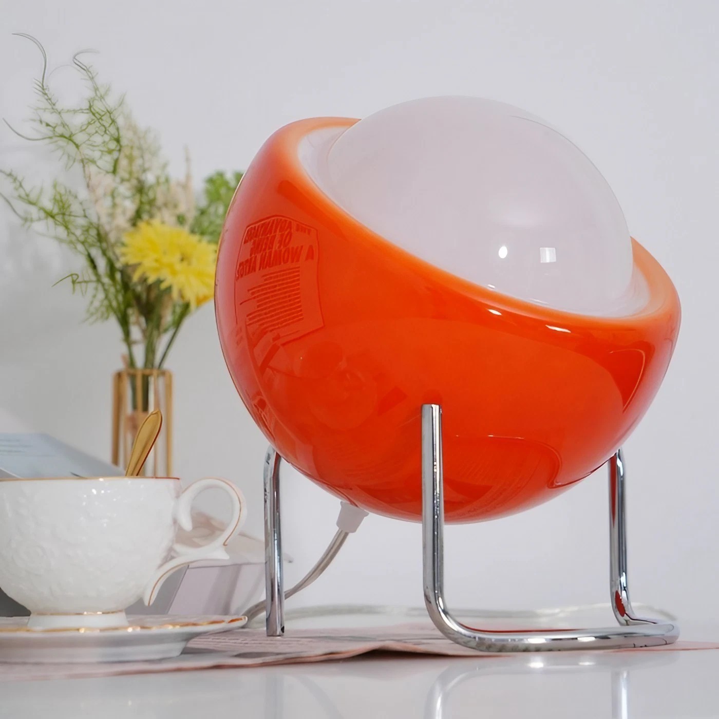 Bauhaus Egg Design Decorative Table Lamp K81