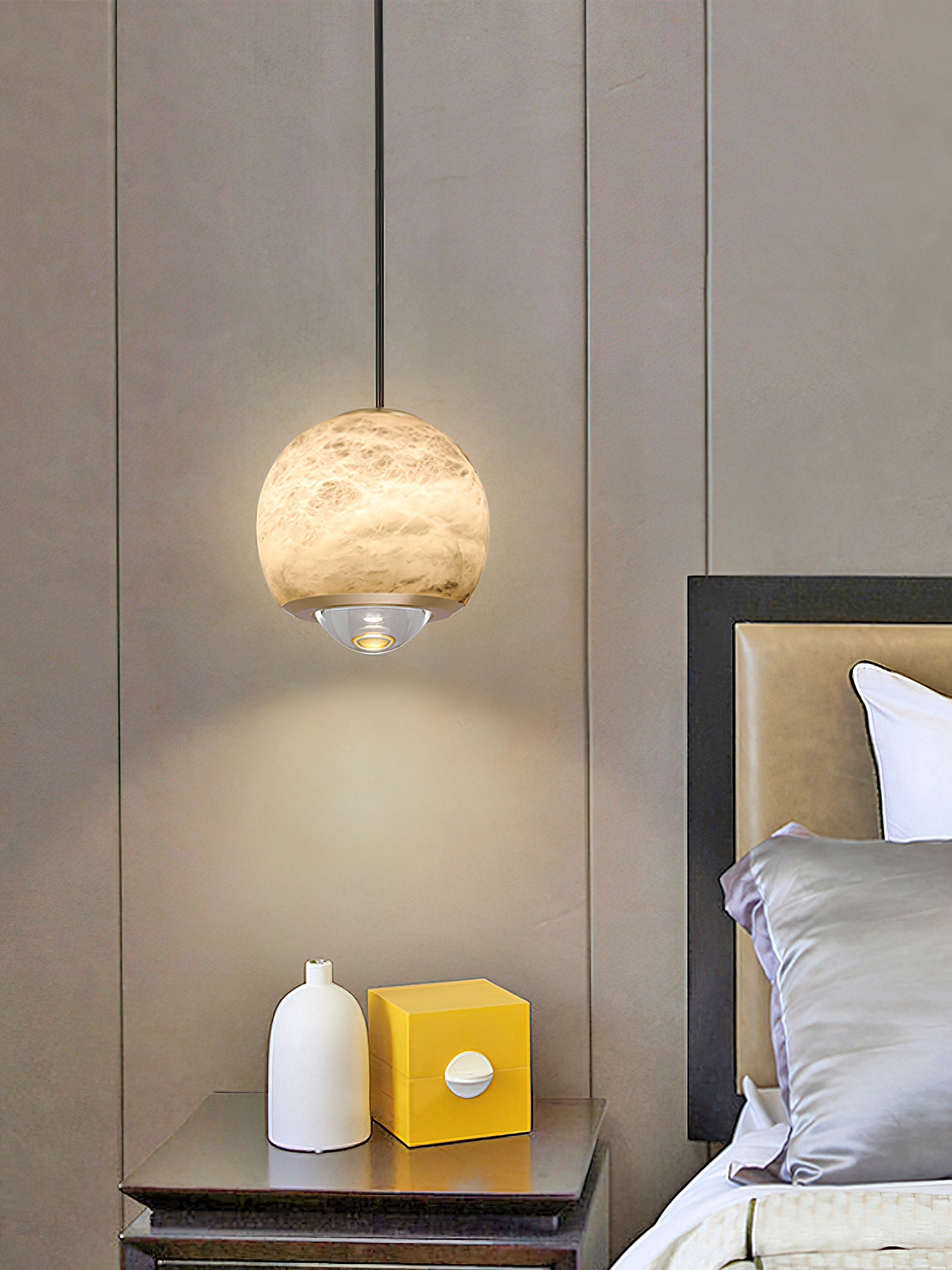 Ferox Alabaster Pendant Light D422