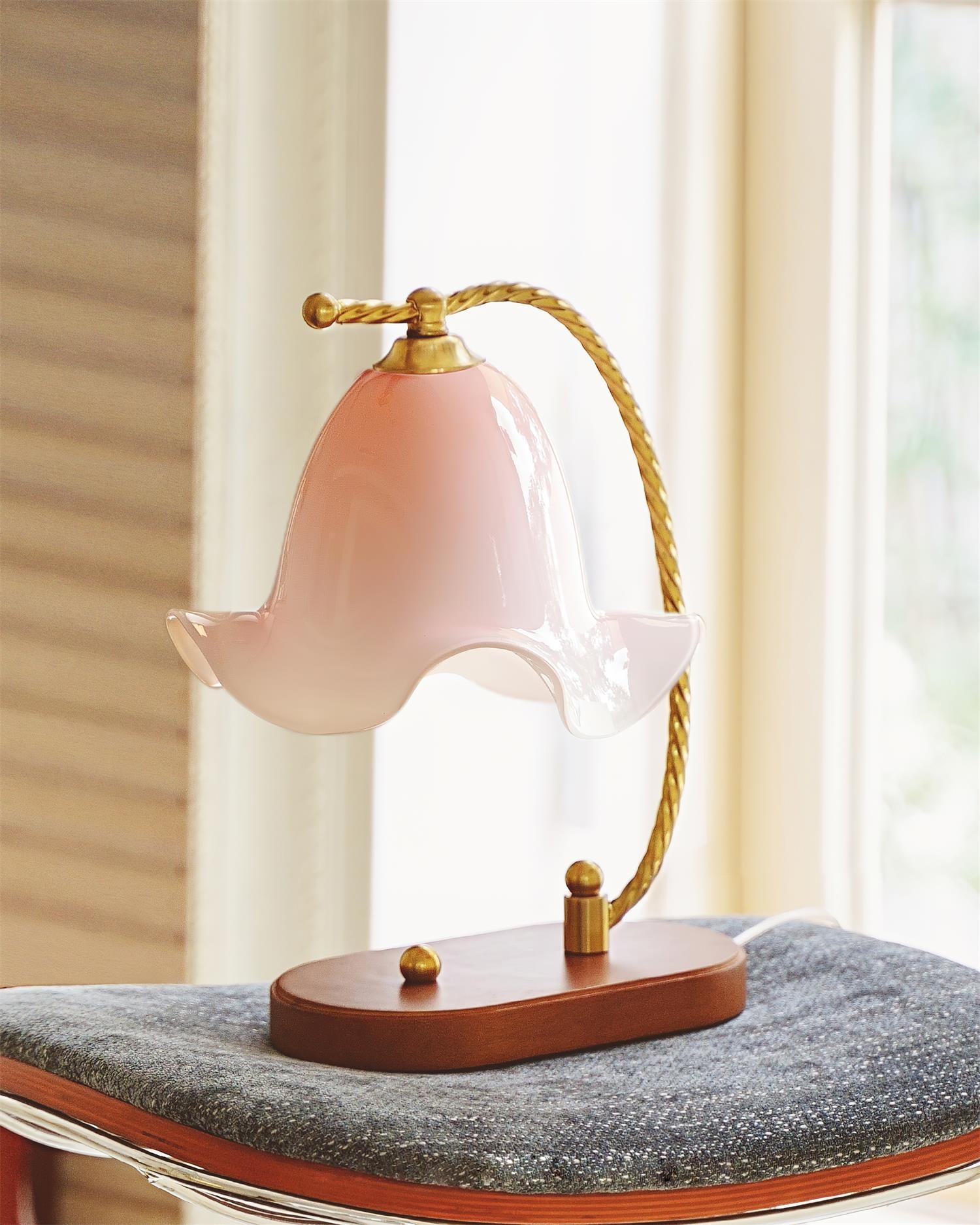 Sprout Table Lamp D144