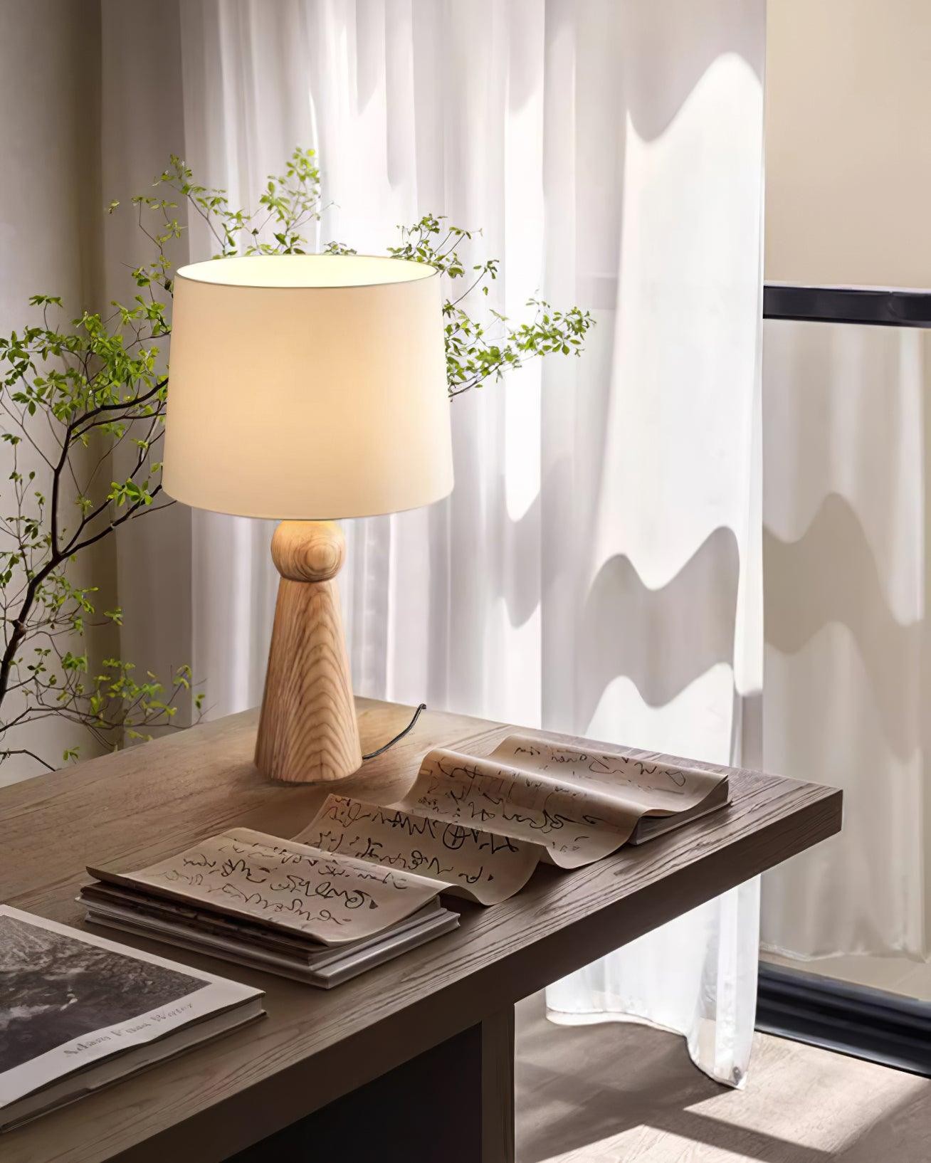 Nordic Retro Solid Wood Fabric Table Lamp K256